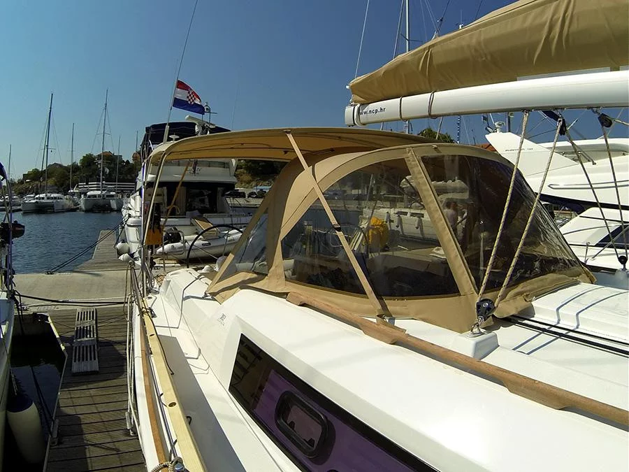 Dufour 382 GL (Major Tom) Dufour 382 - 13