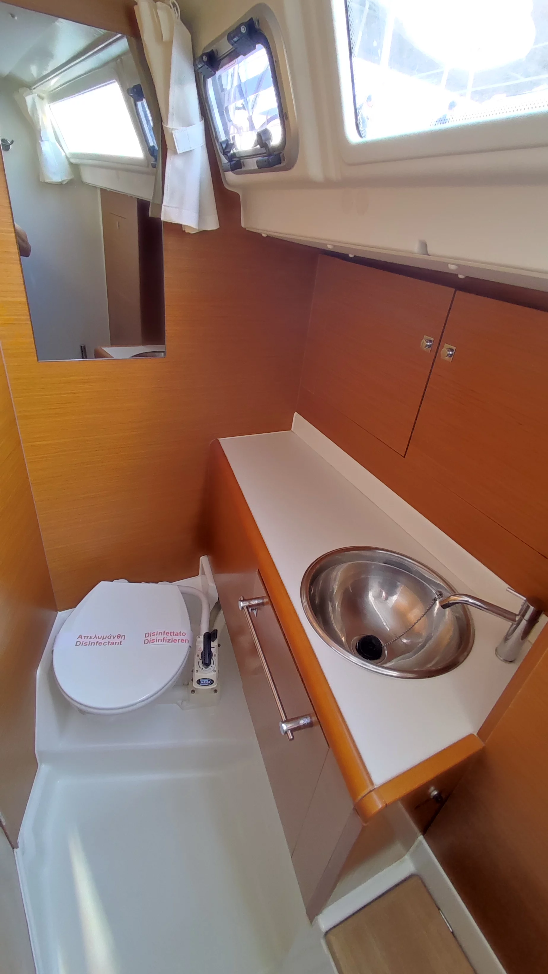 Sun Odyssey 419 (Eione)  - 11