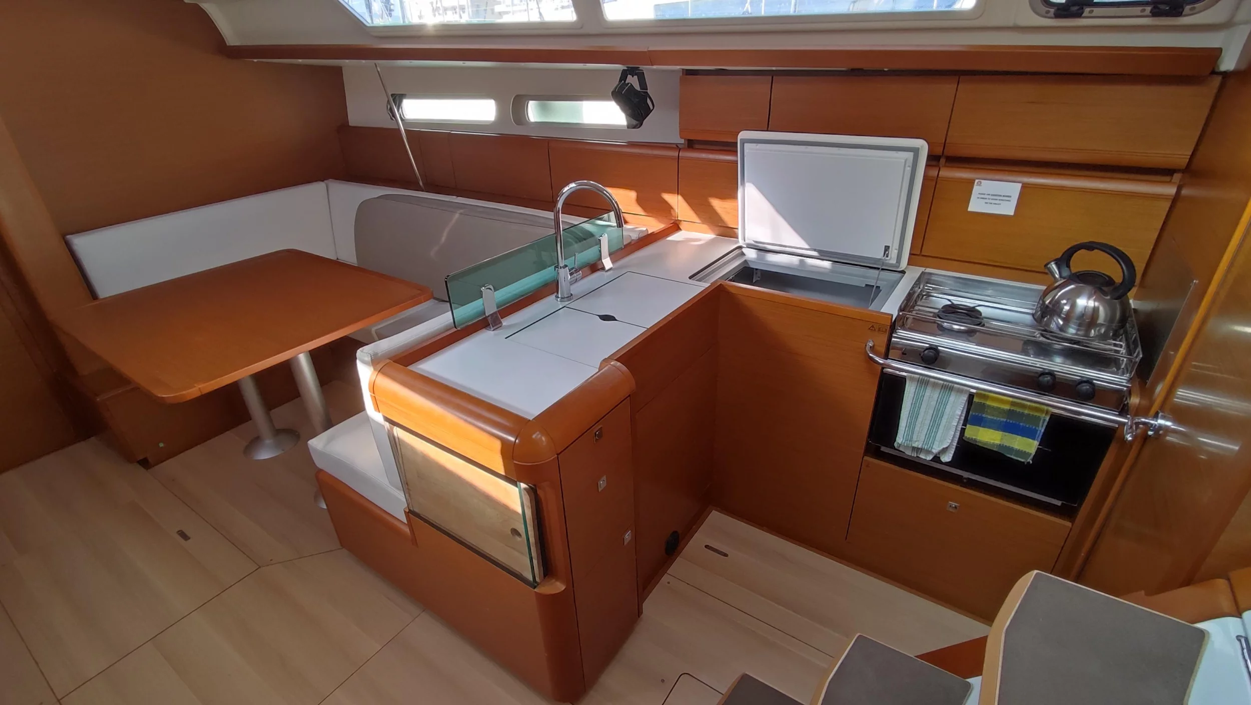 Sun Odyssey 419 (Eione)  - 4