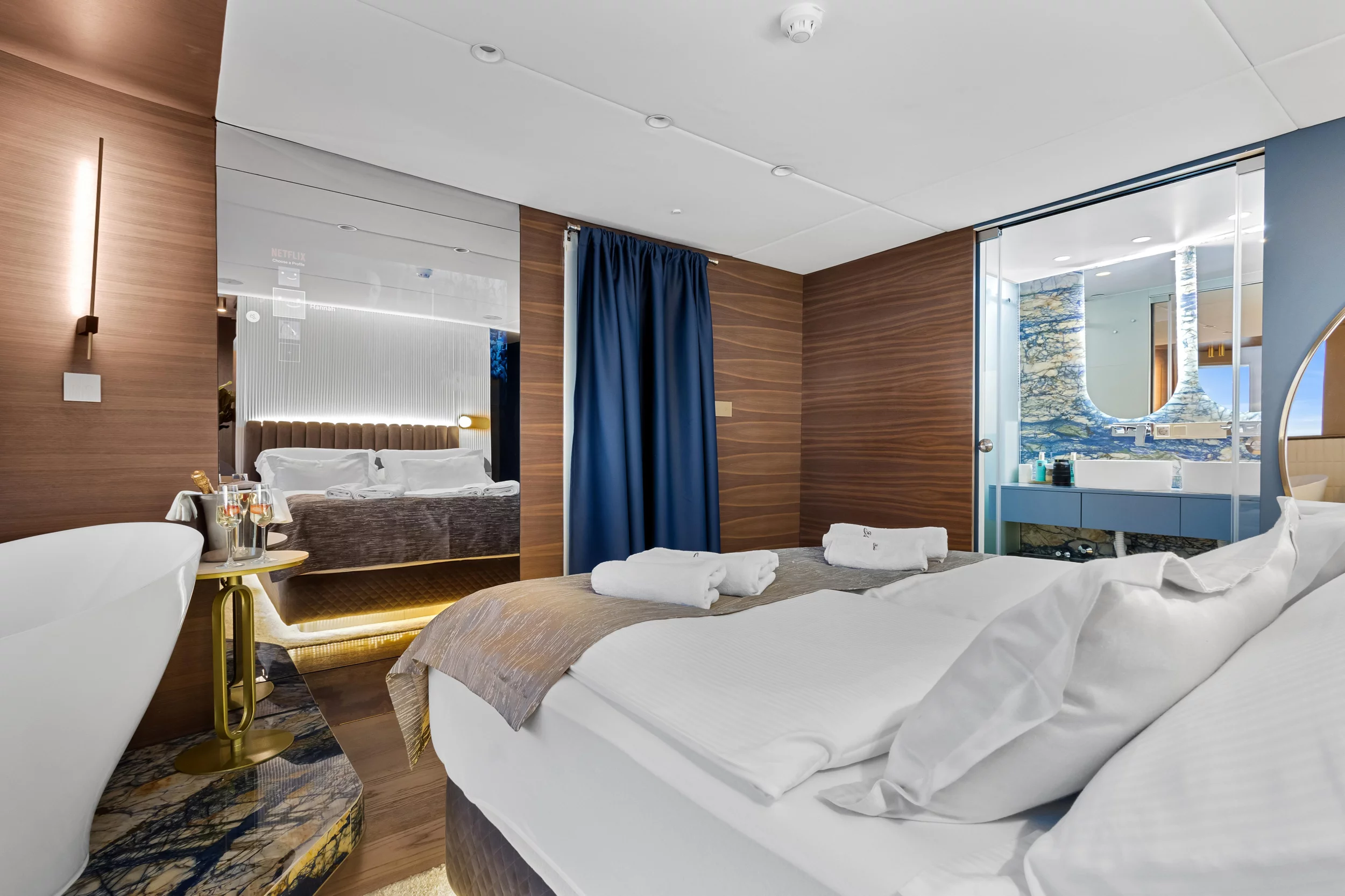 Motoryacht Bella (Bella)  - 51