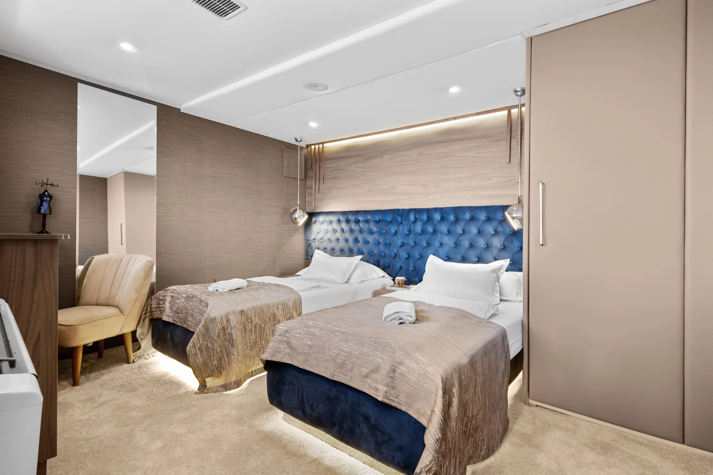 Motoryacht Bella (Bella)  - 19