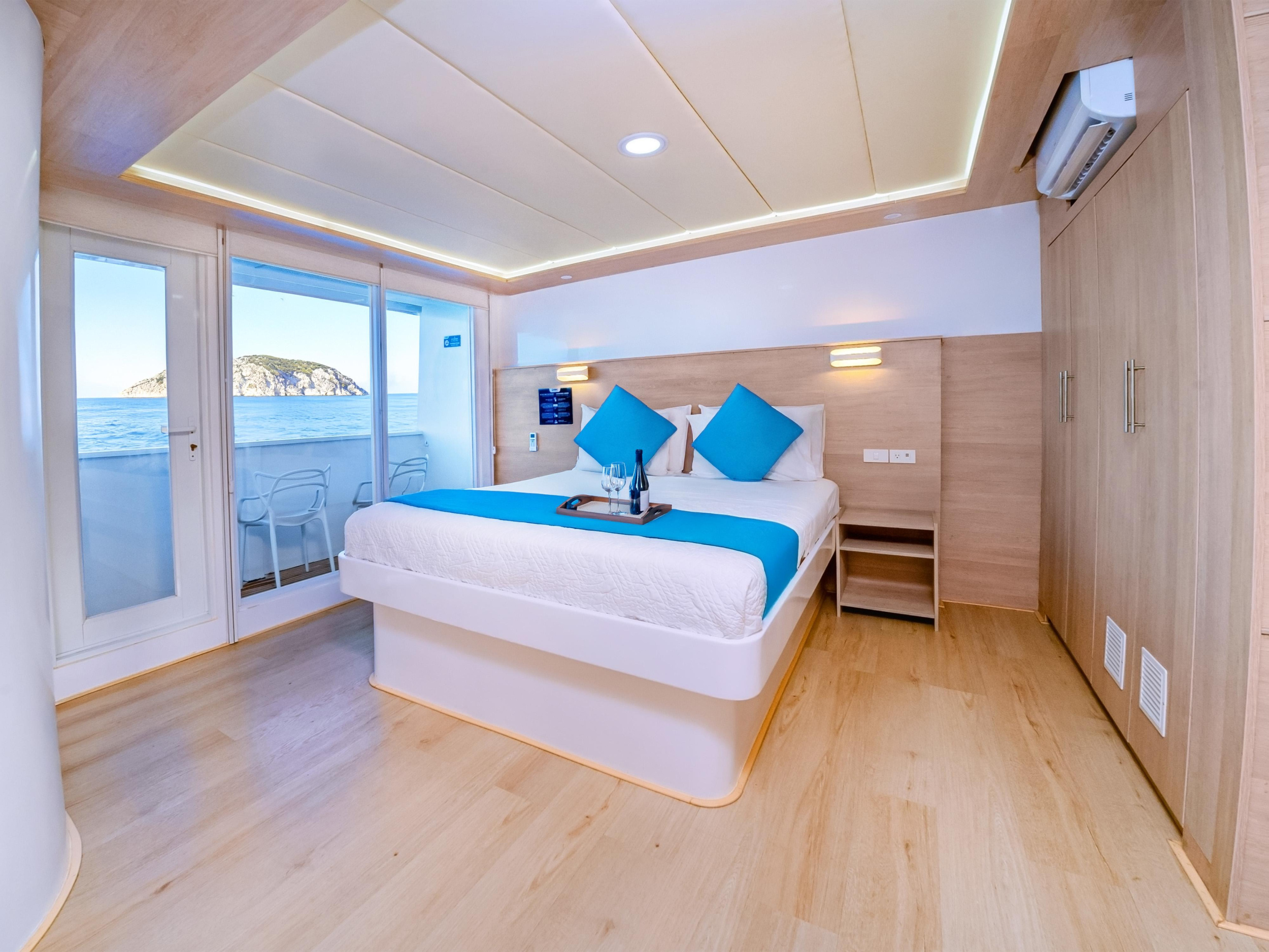 Catamaran - Treasure — photo 32