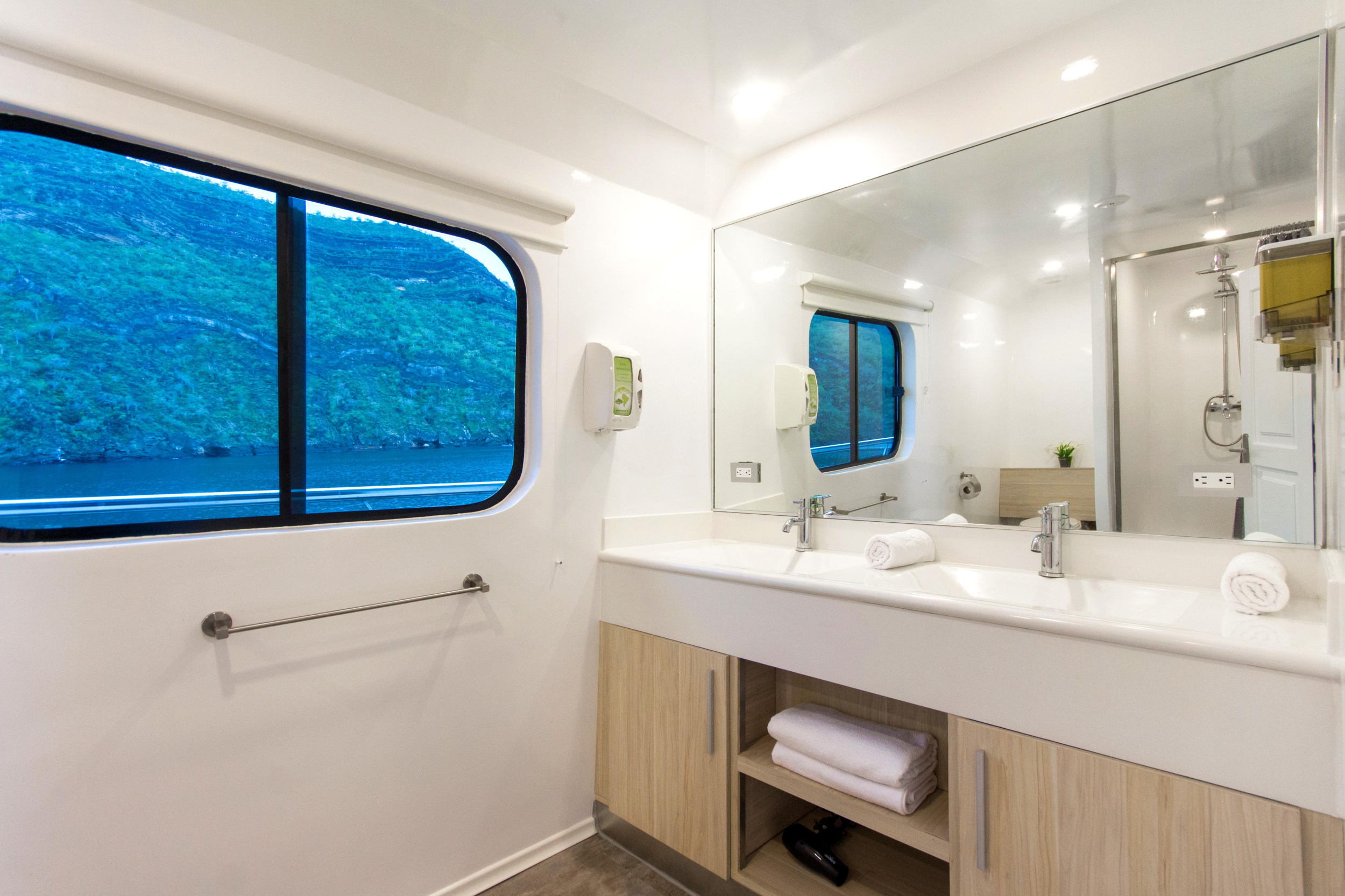 Motoryacht - Solaris — photo 28