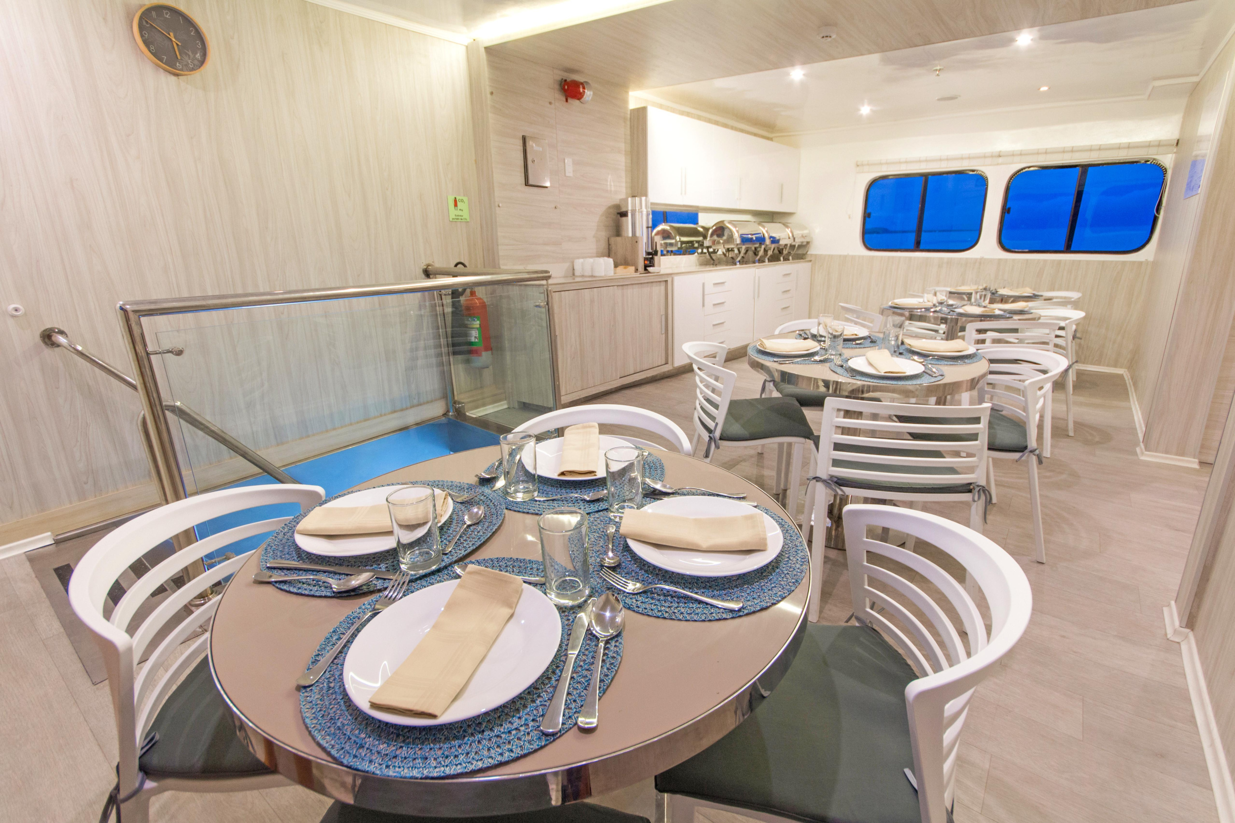 Motoryacht - Solaris — photo 2