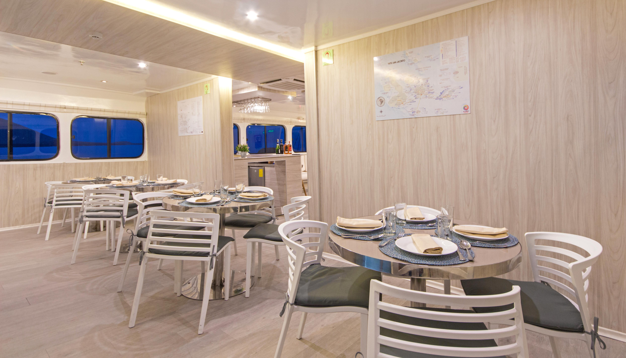 Motoryacht - Solaris — photo 22
