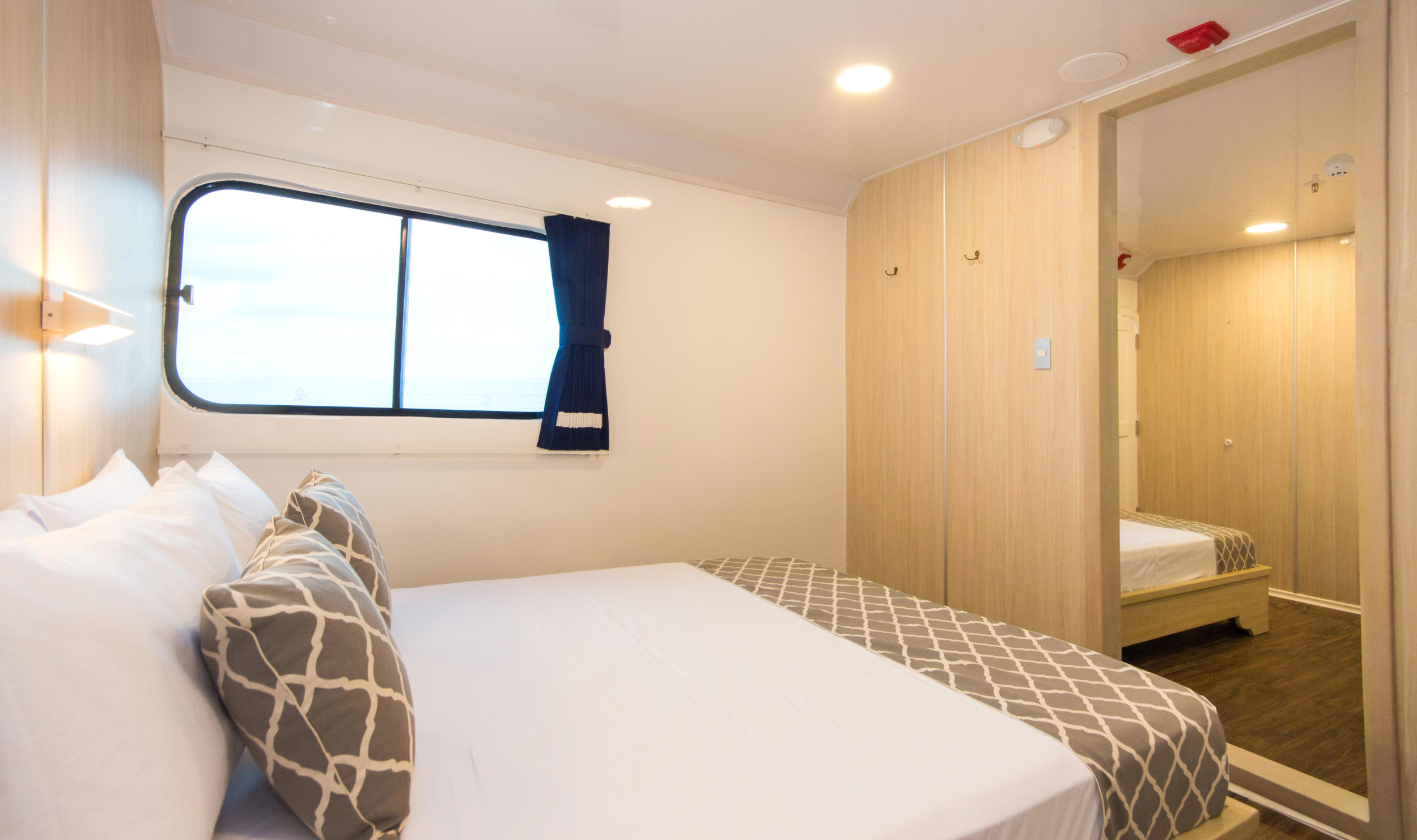 Motoryacht - Solaris — photo 34