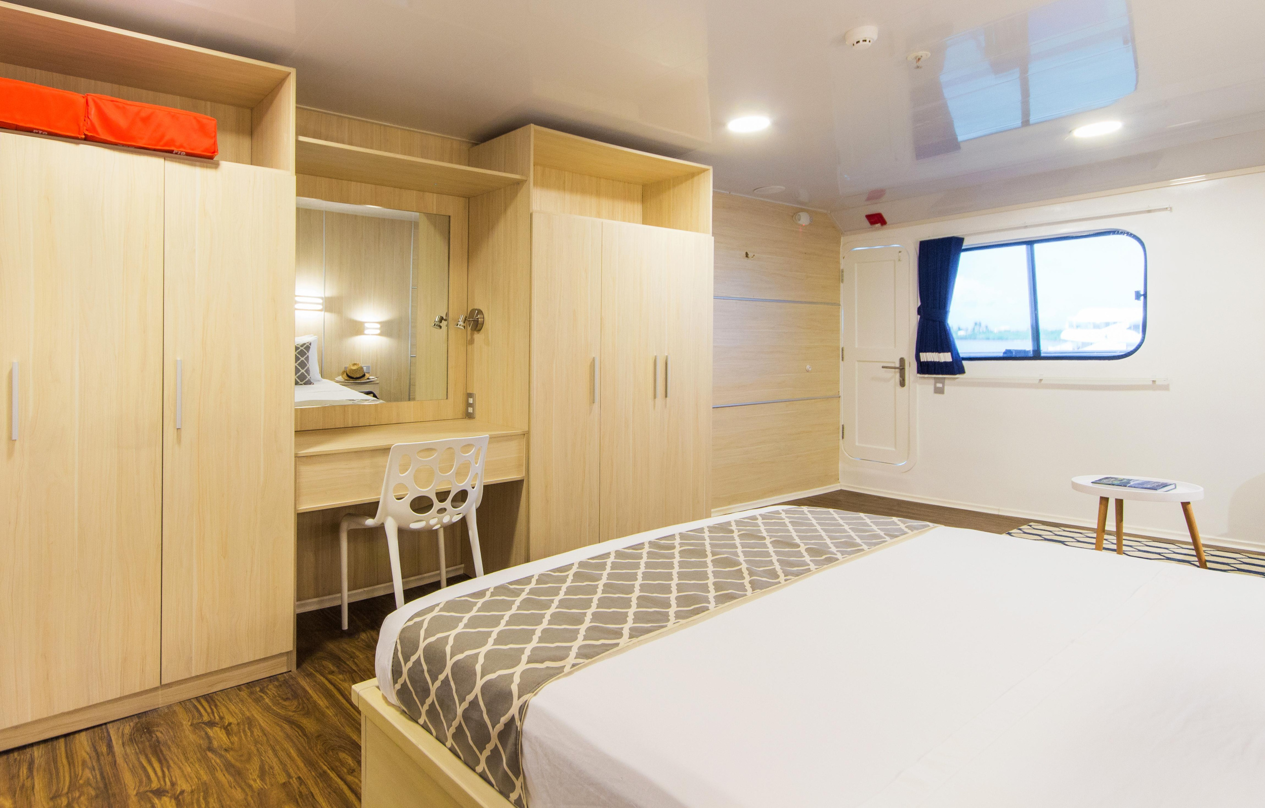 Motoryacht - Solaris — photo 42
