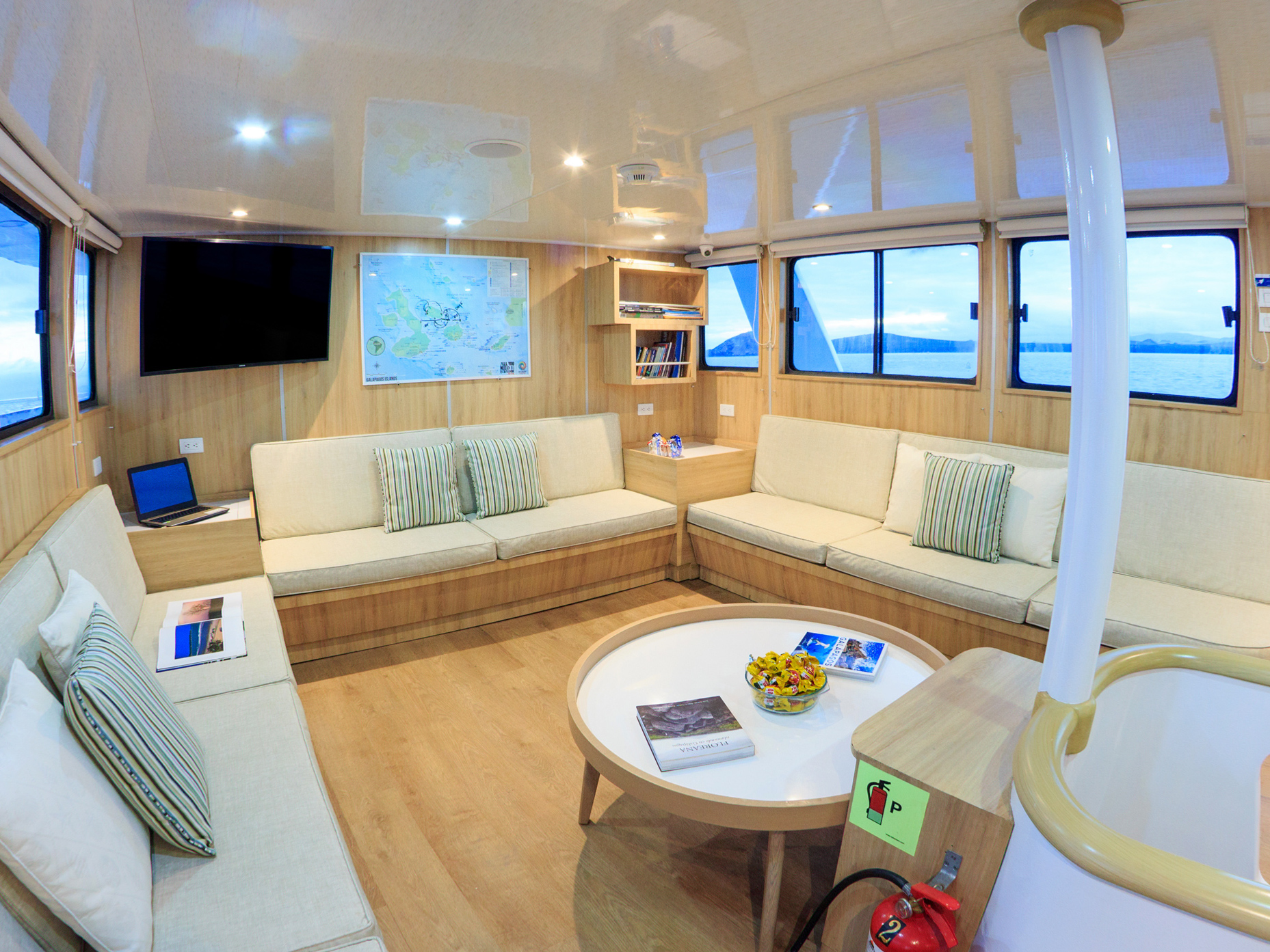 Motoryacht - Aqua — photo 29
