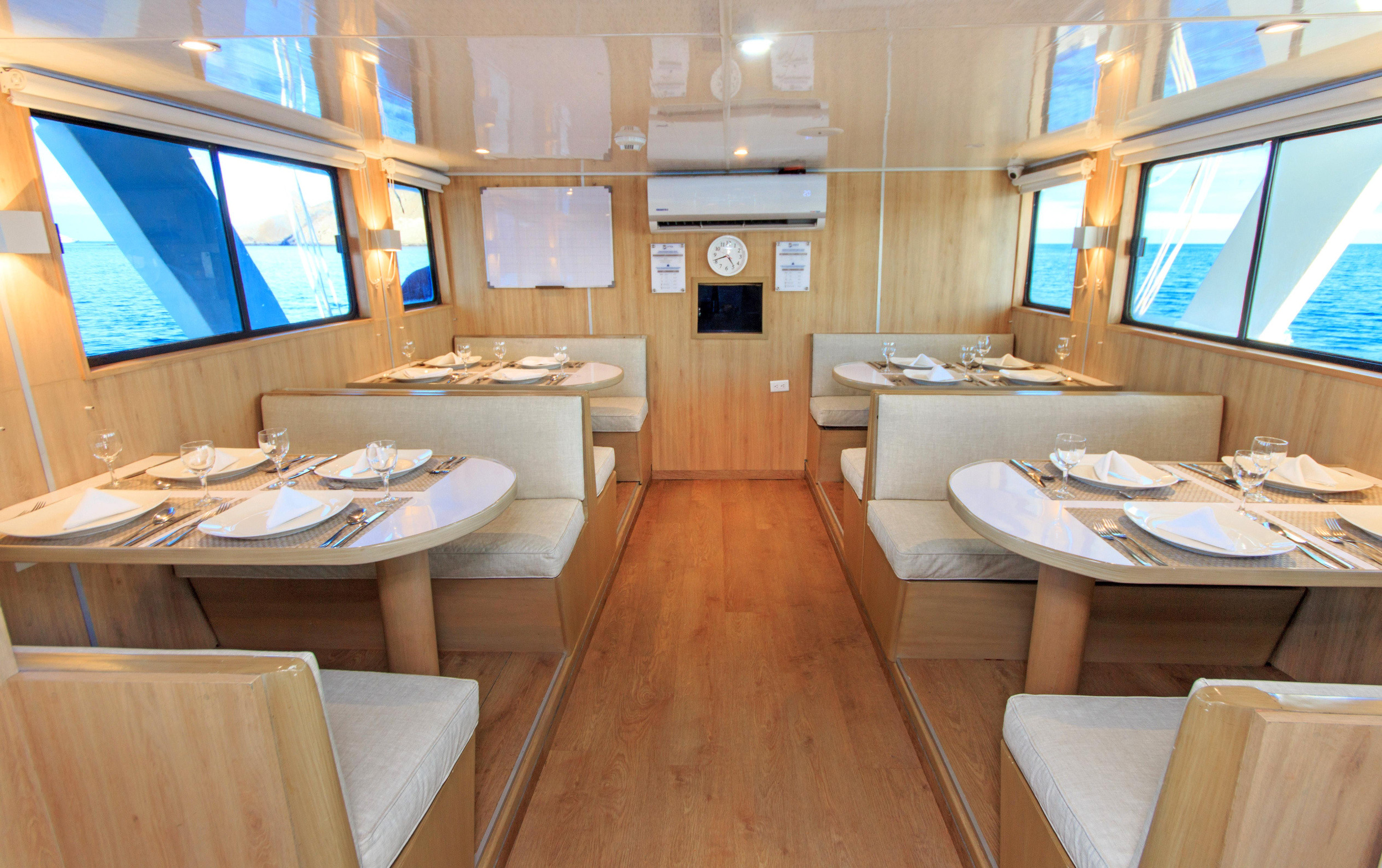 Motoryacht - Aqua — photo 10