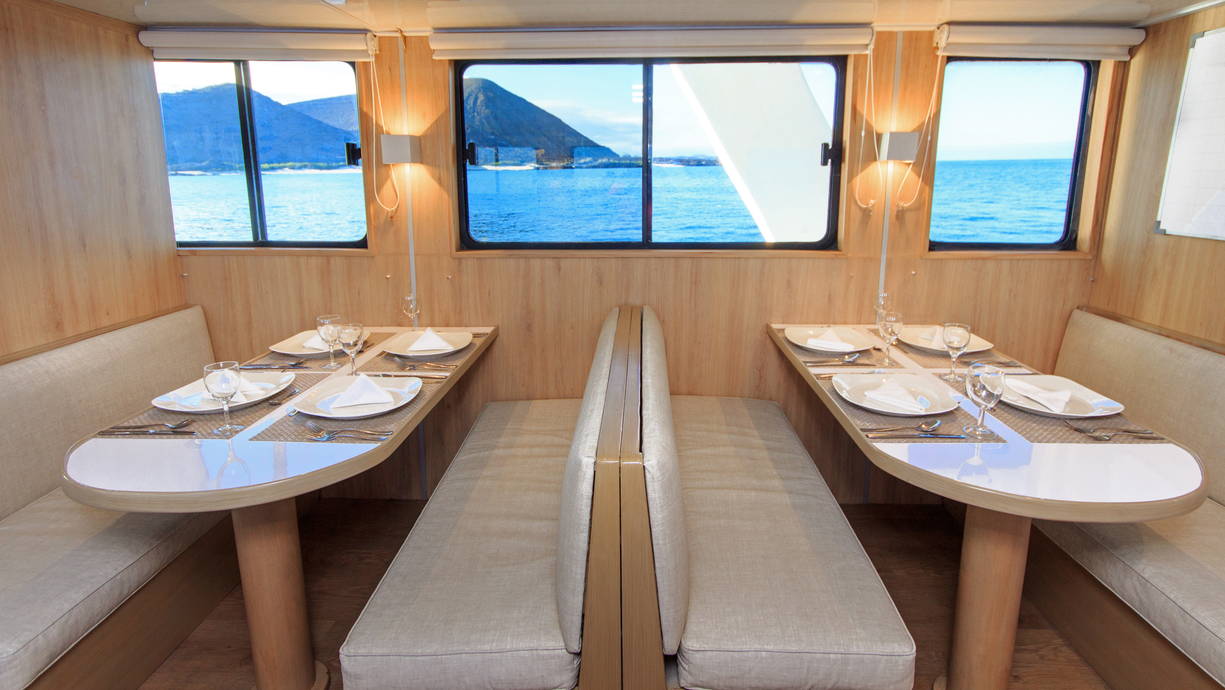 Motoryacht - Aqua — photo 35