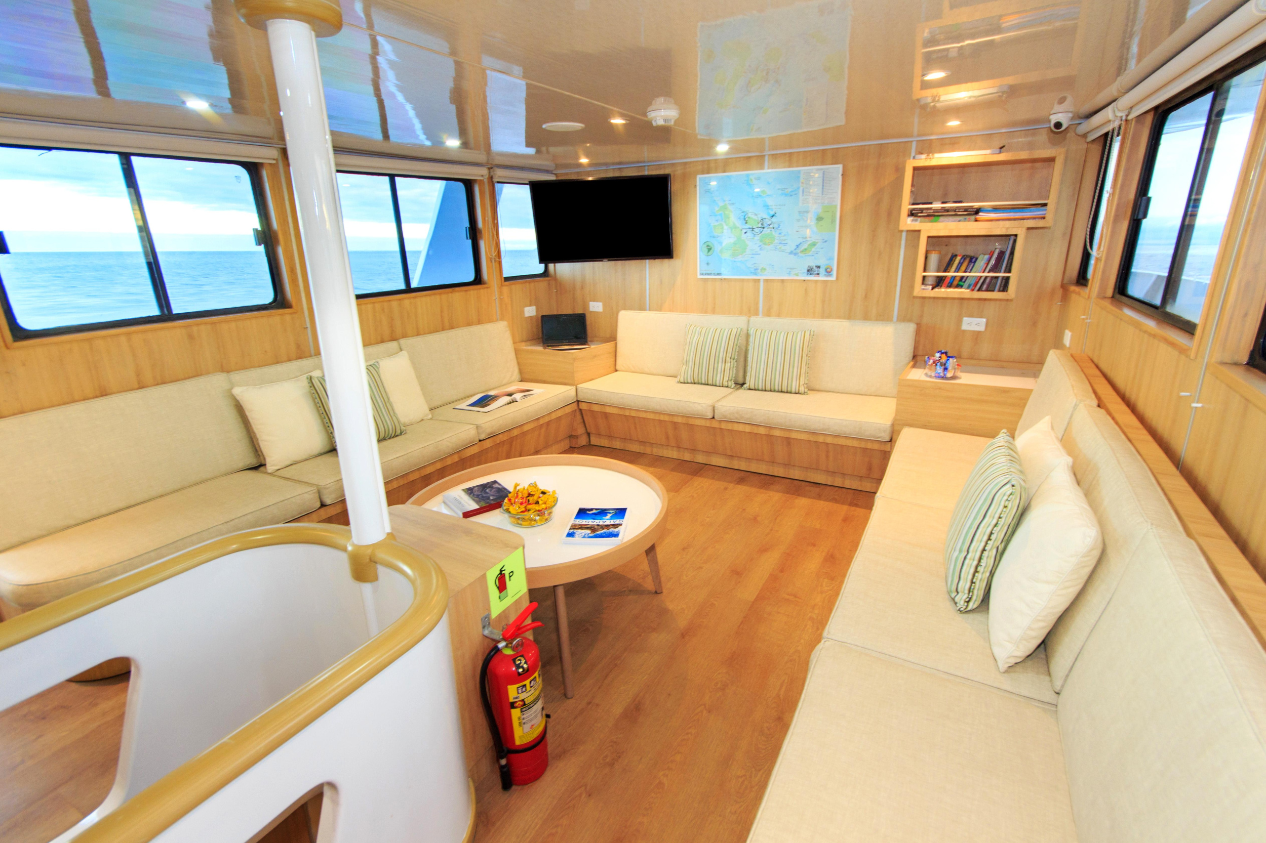Motoryacht - Aqua — photo 14