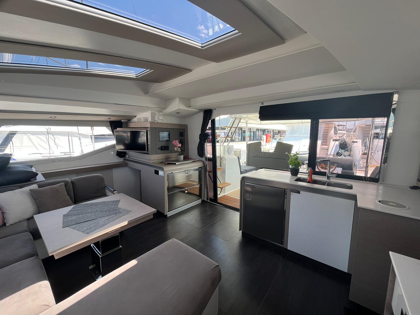 Elba 45 Owner Version — photo 18