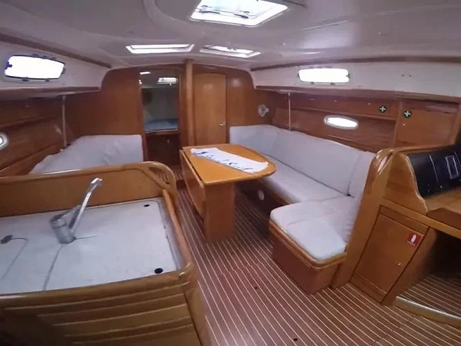 Bavaria 37 (Alexandros I) Interior image - 8