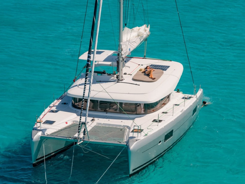 Photo #1 - Lagoon 42 (MIO) in Lefkada - 61439