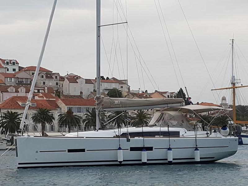 Photo #1 - Dufour 382 Grand Large (PETAR PAN (new sails 2024.)) in Primosten - 23756