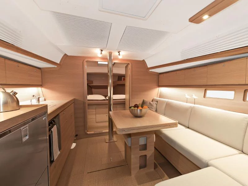 Dufour 382 Grand Large (PETAR PAN (new sails 2024.)) Interior image - 15