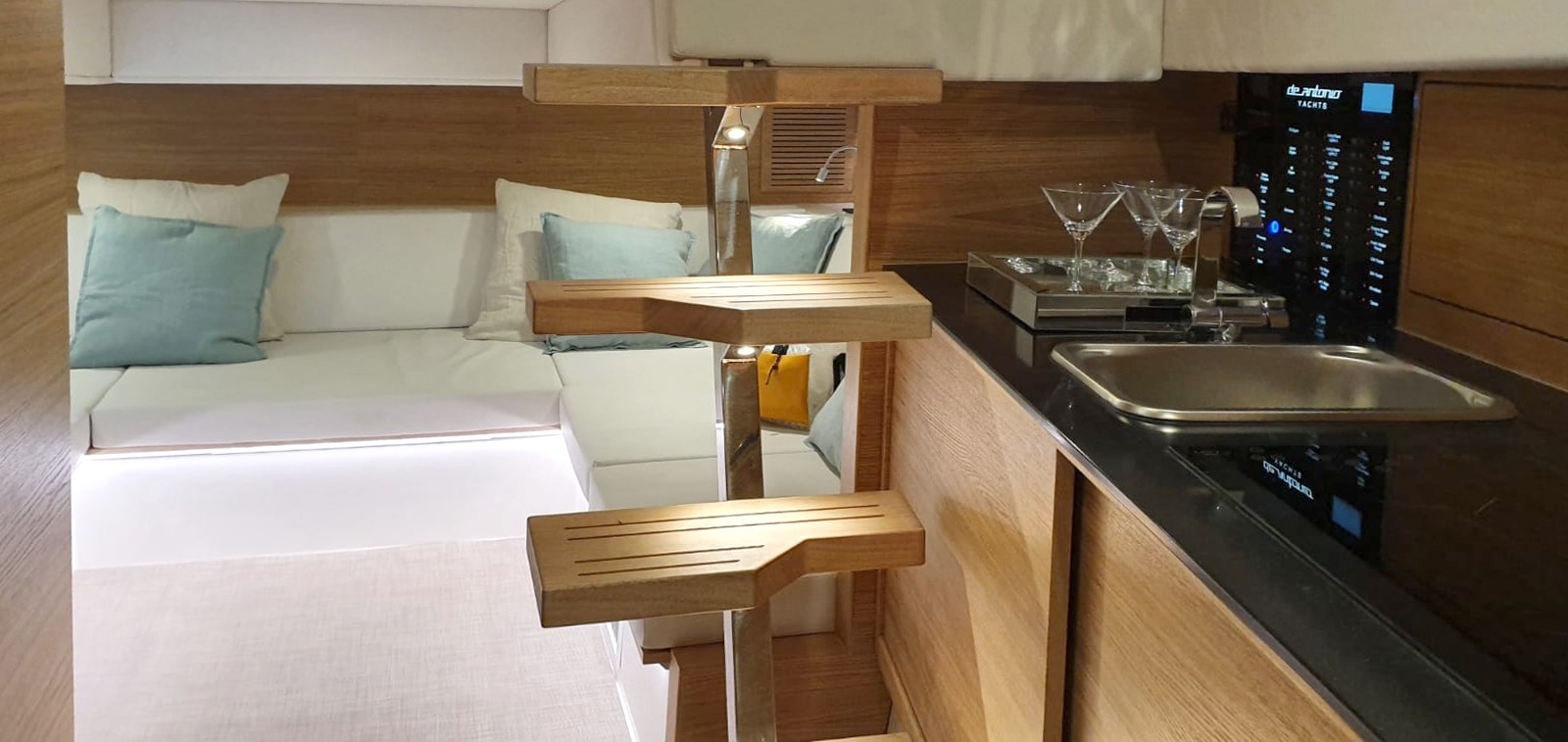 Photo #9 - De Antonio D42 Open (Para Voce) in Mykonos - 22091