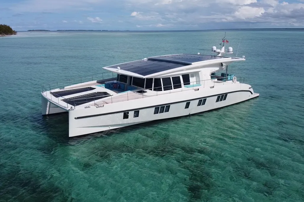 Serenity 64 LUXE — photo 29