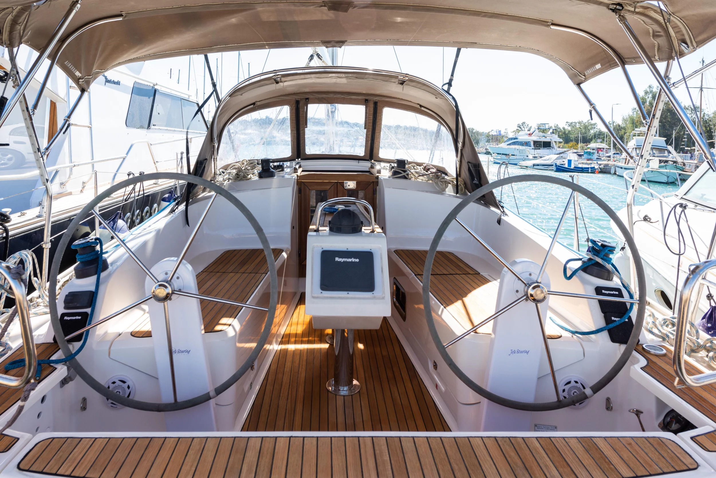 Bavaria 37 (Jack Of London)  - 18