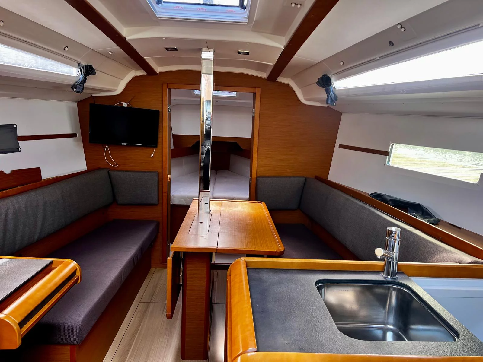 Sun Odyssey 349 (Waira) Interior image - 3