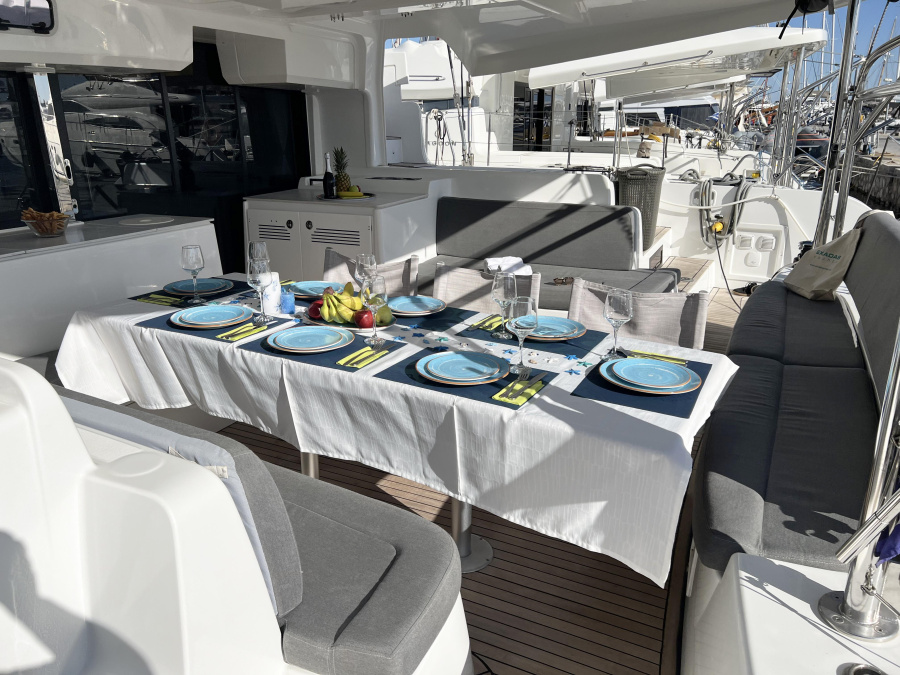 Lagoon 46 — photo 17
