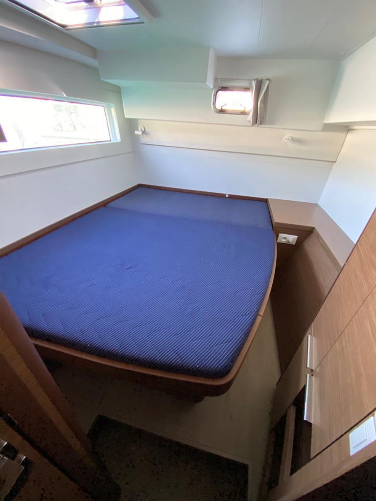 Lagoon 40 — photo 16