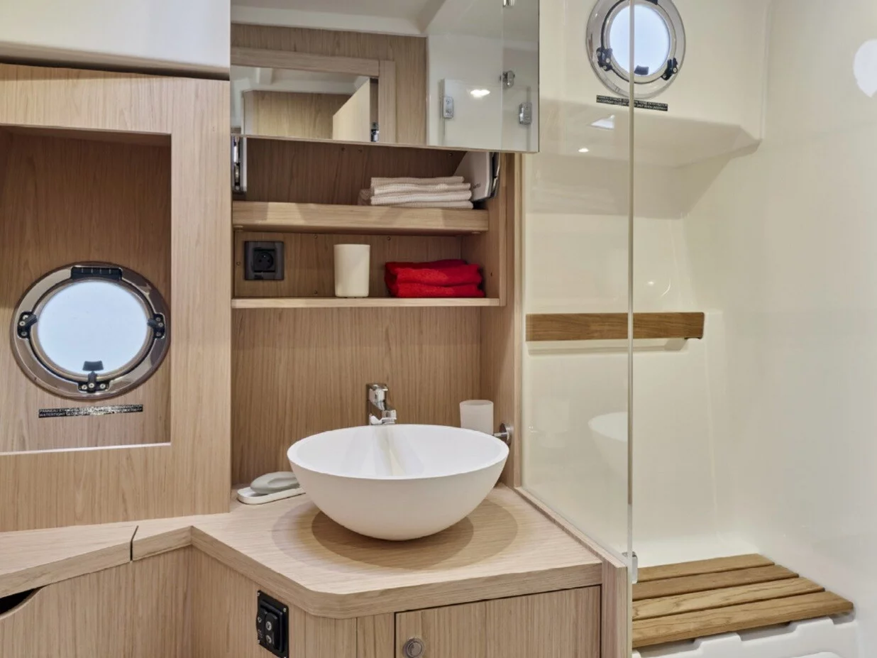 Swift Trawler 48 (ST48)  - 10