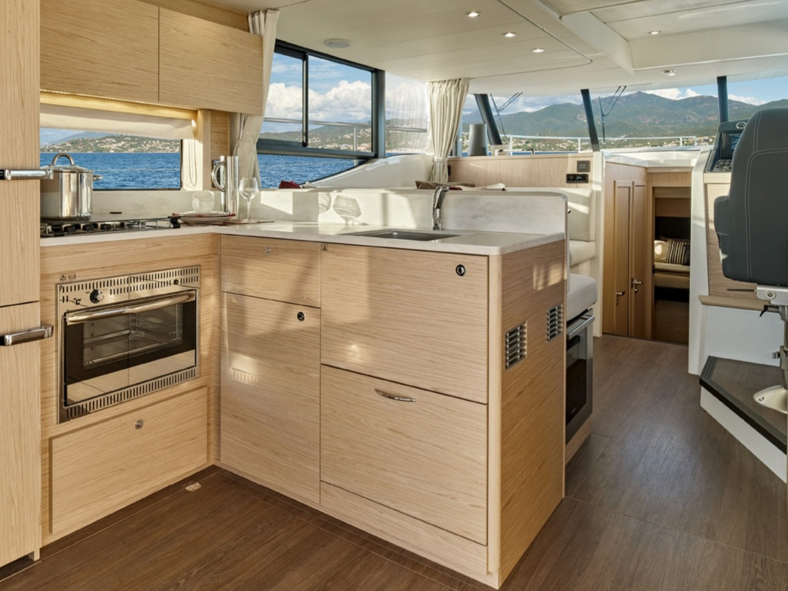 Photo #3 - Swift Trawler 48 (ST48) in Portimao - 61399