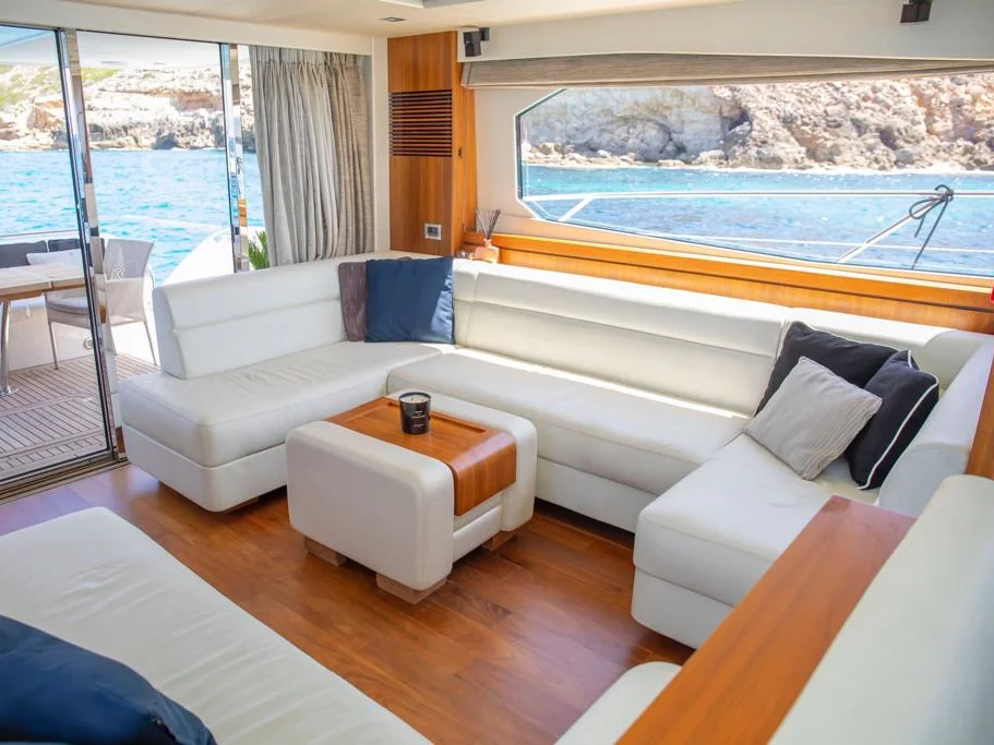 Sunseeker Manhattan 63 (Midnight Summer Dream) Interior image - 13