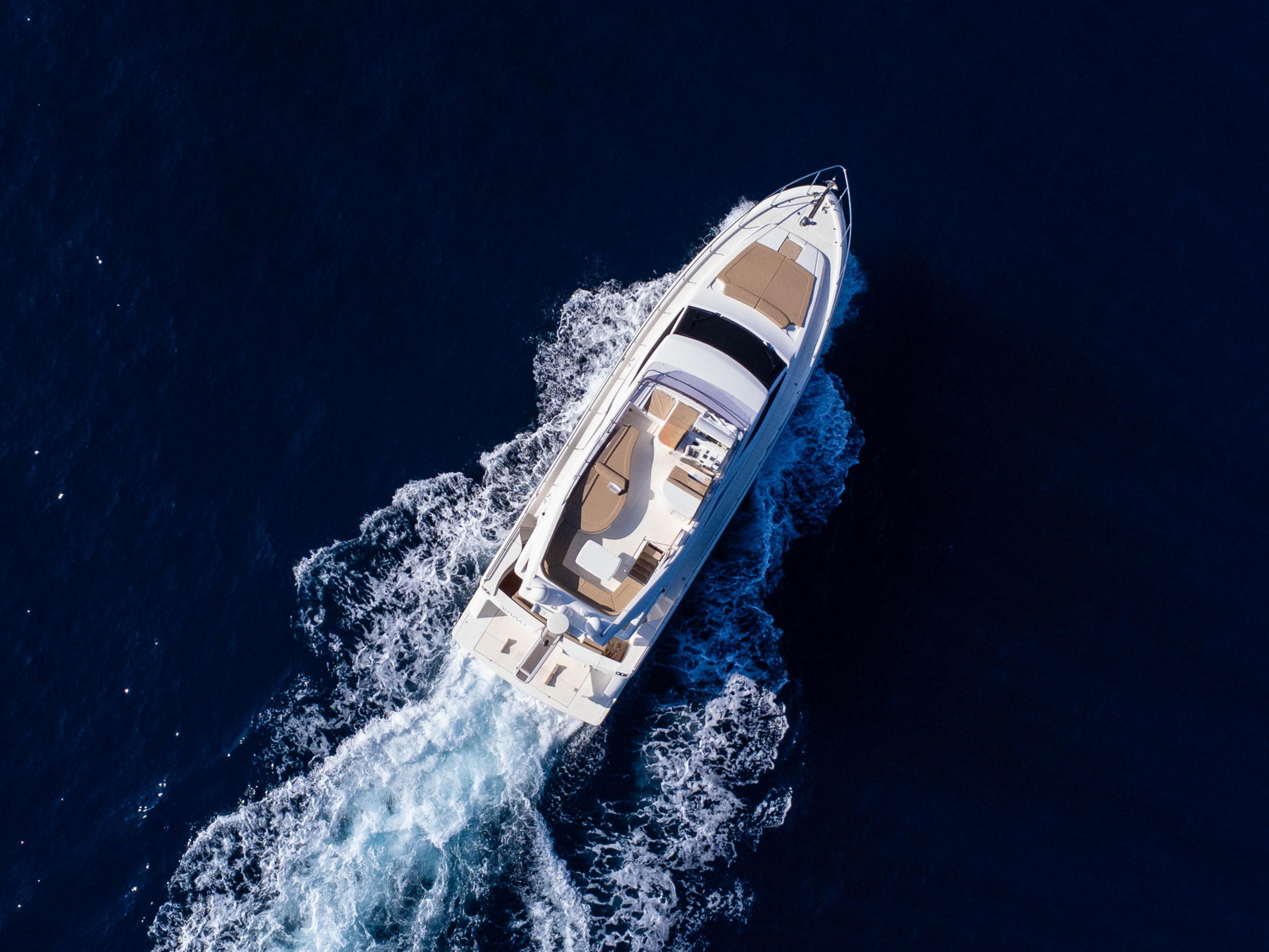 Photo #9 - Ferretti 591 (Borna I) en Dubrovnik - 61193