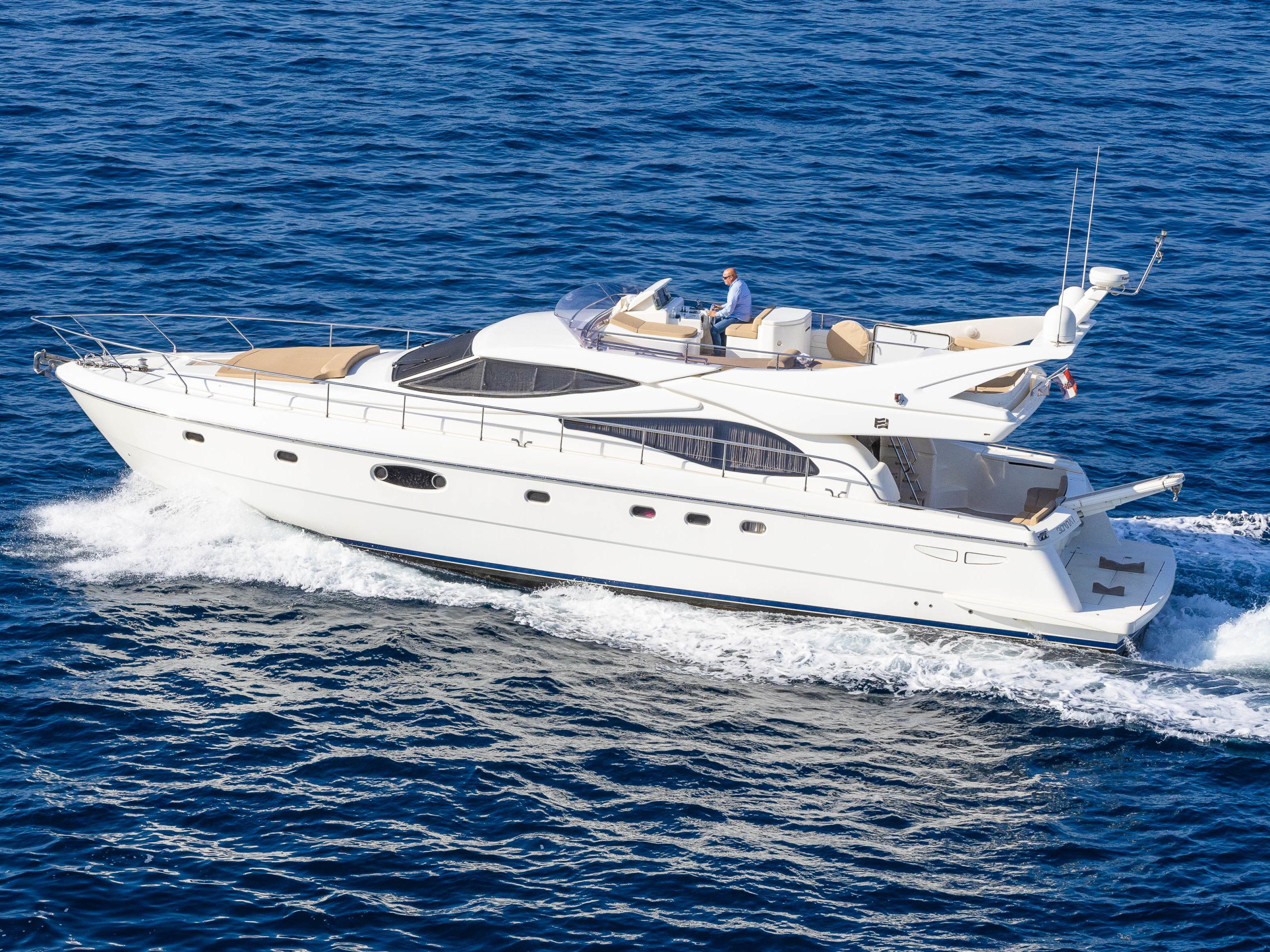 Photo #15 - Ferretti 591 (Borna I) en Dubrovnik - 61193