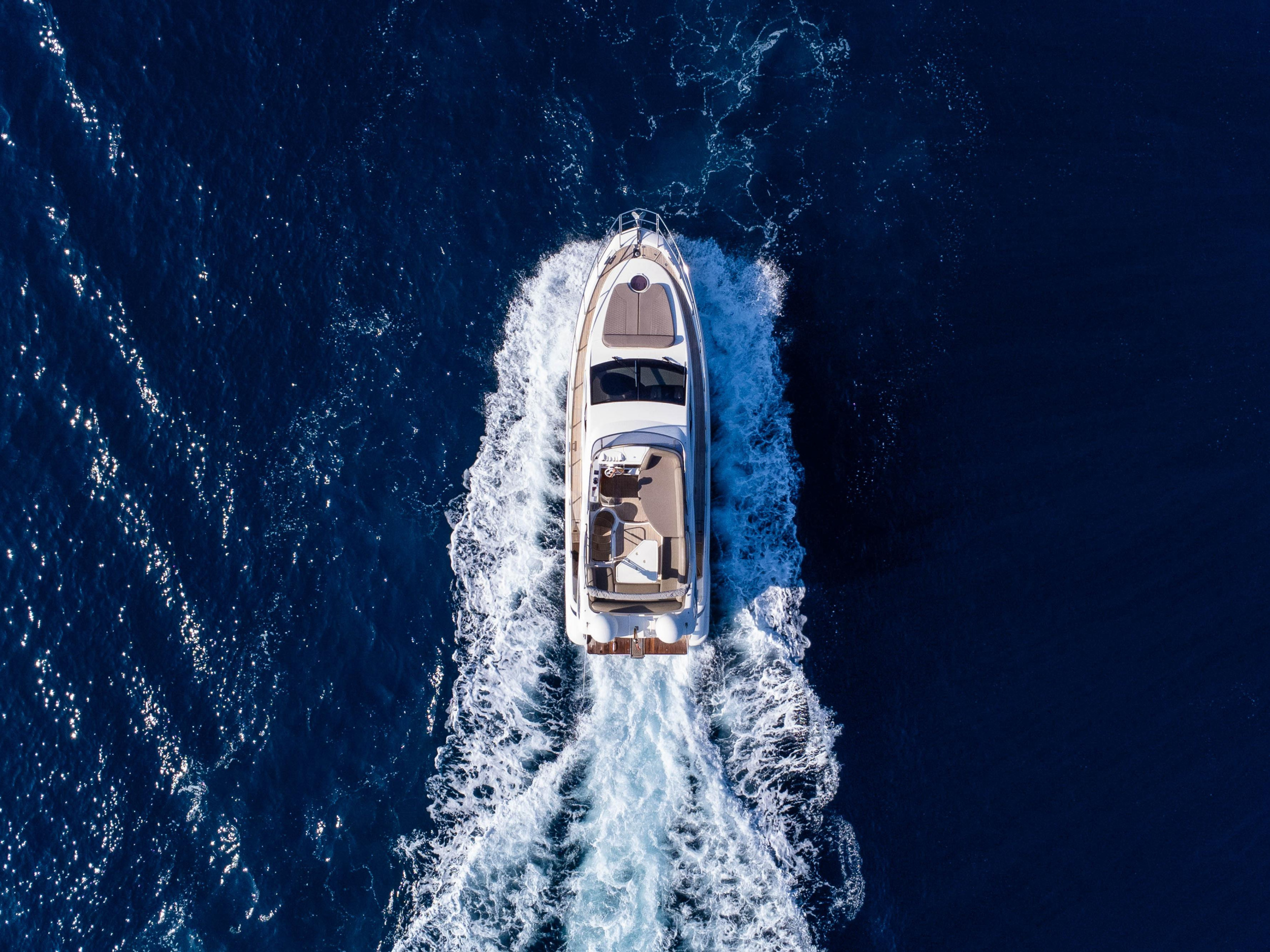 Photo #12 - Ferretti 591 (Borna I) en Dubrovnik - 61193