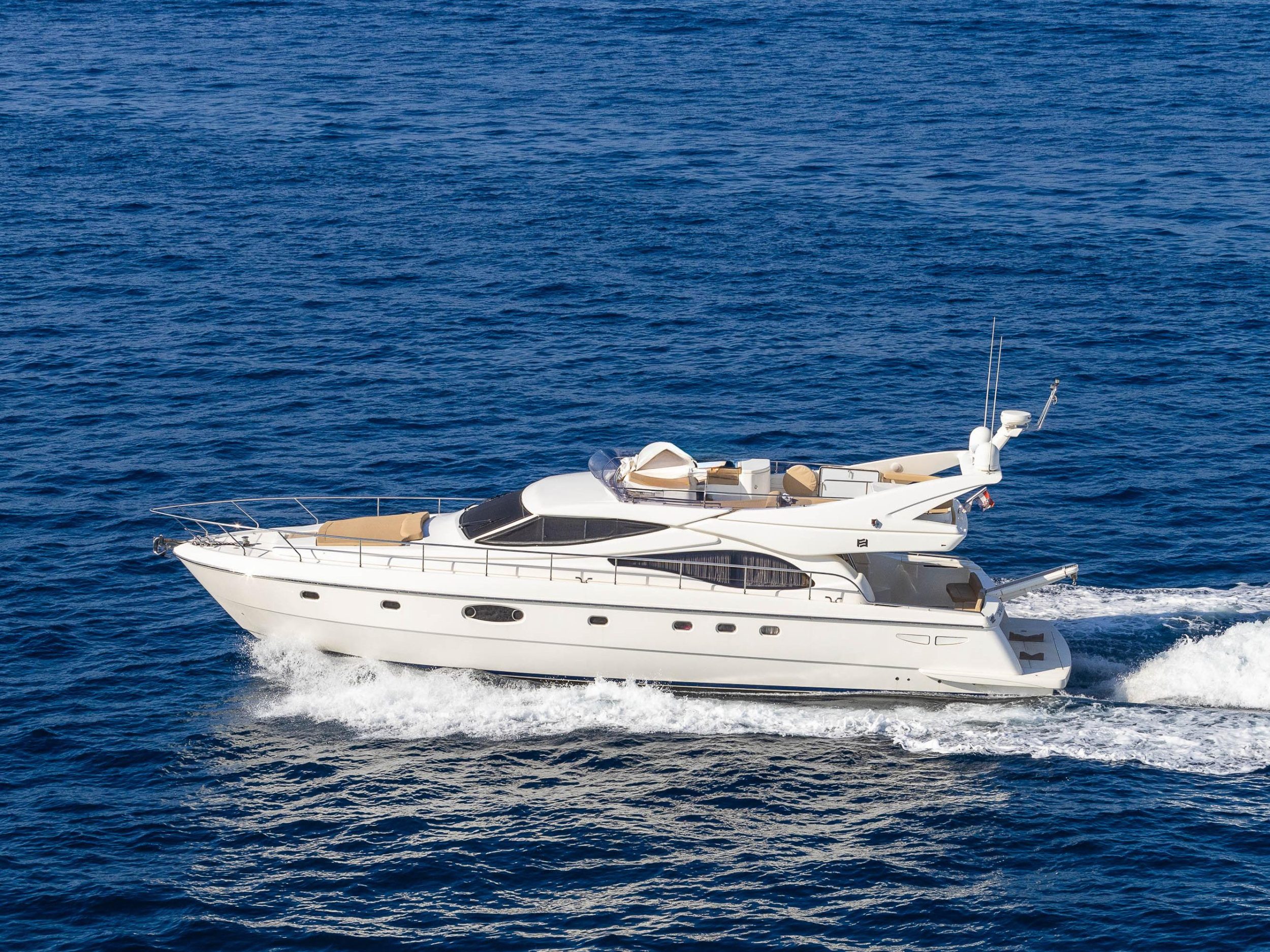 Photo #20 - Ferretti 591 (Borna I) en Dubrovnik - 61193