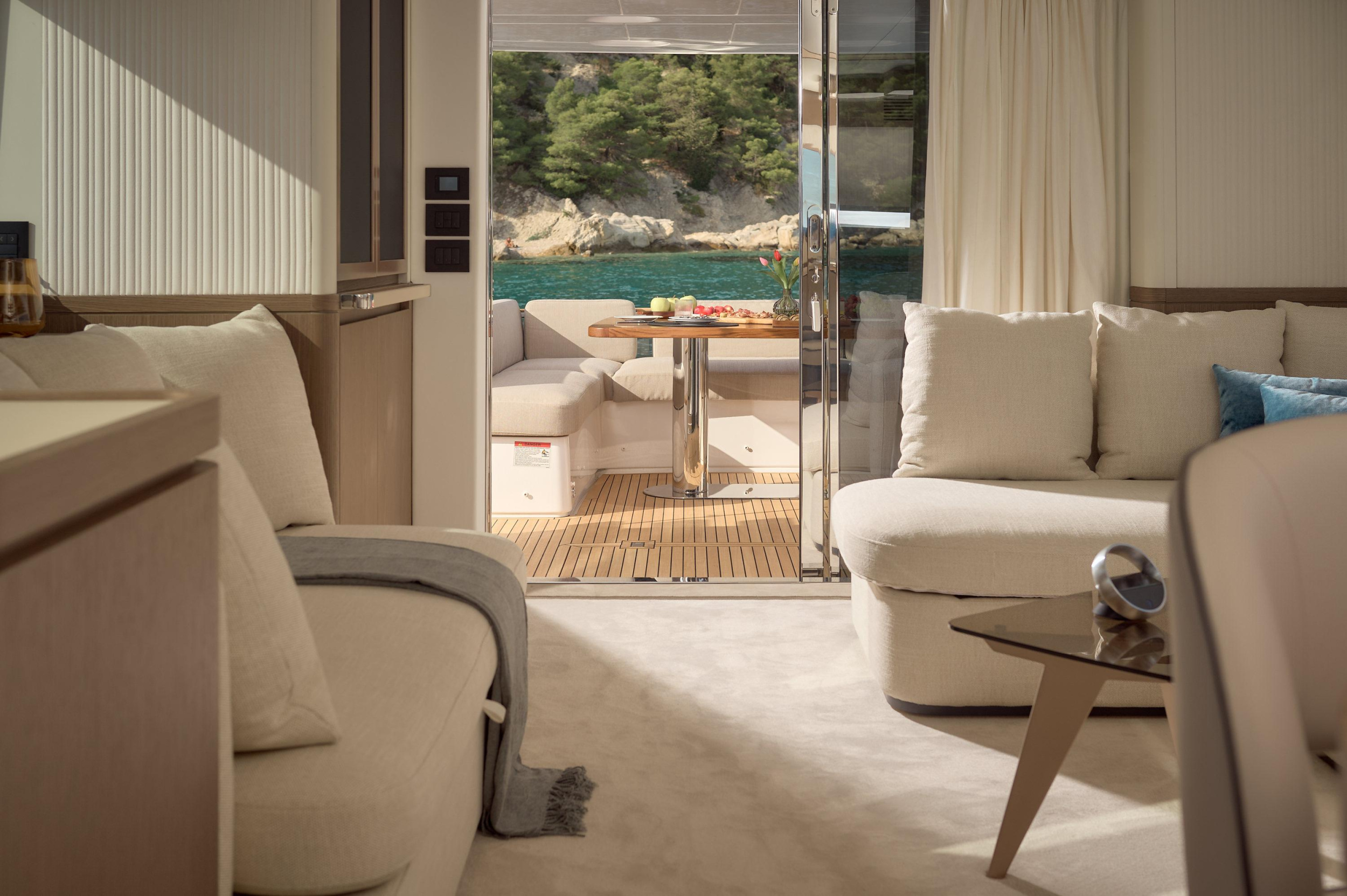 Photo #45 - Azimut Magellano 66 (AVA II) en Podstrana - 61362