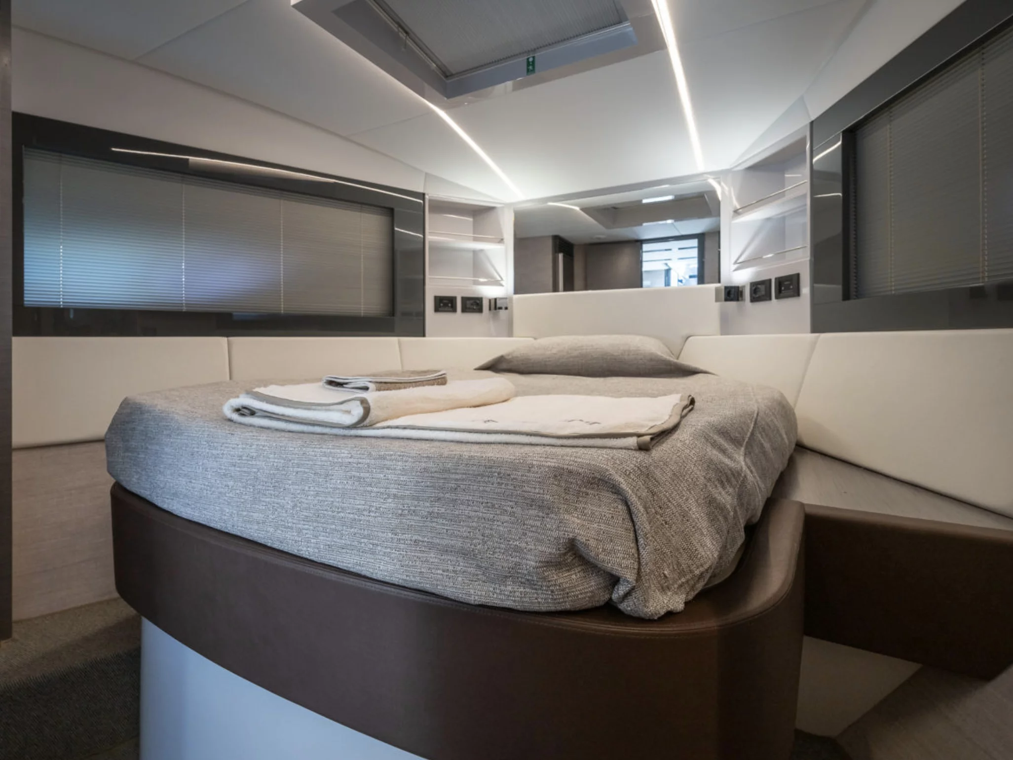 Pershing Polar 5x (Polar)  - 3
