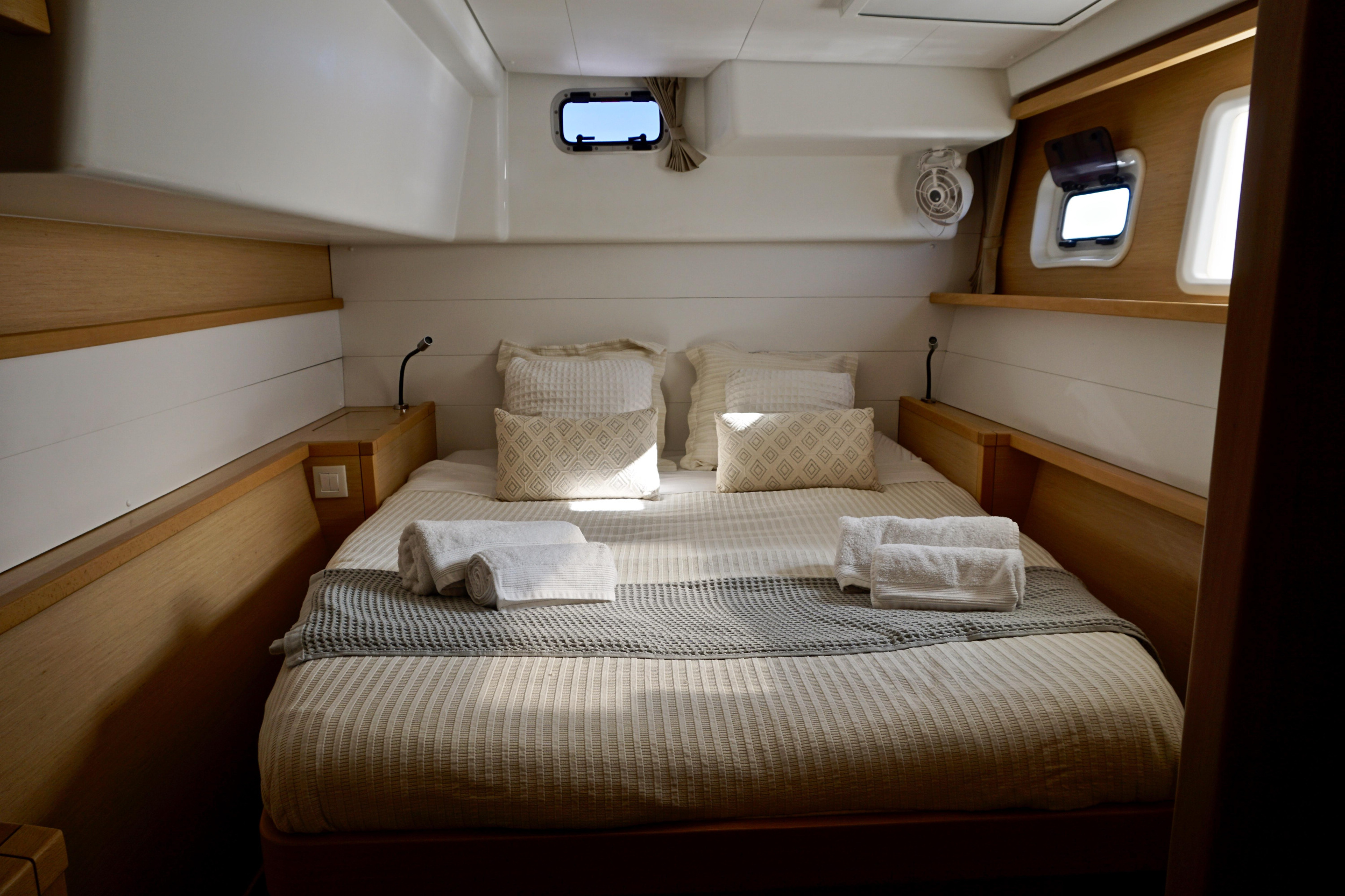 Lagoon 450 Fly Owner Version — photo 17