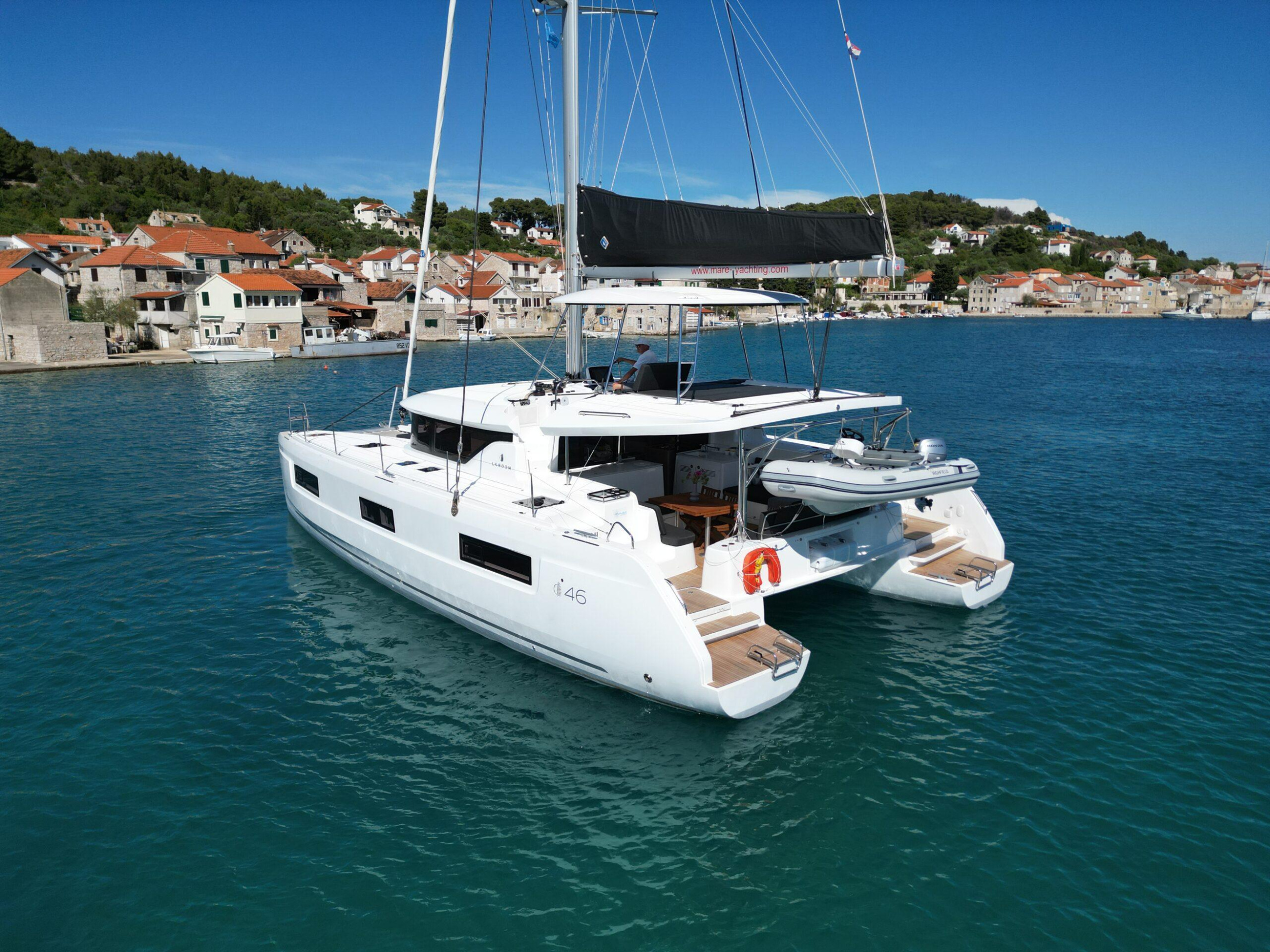 Lagoon 46 — photo 2