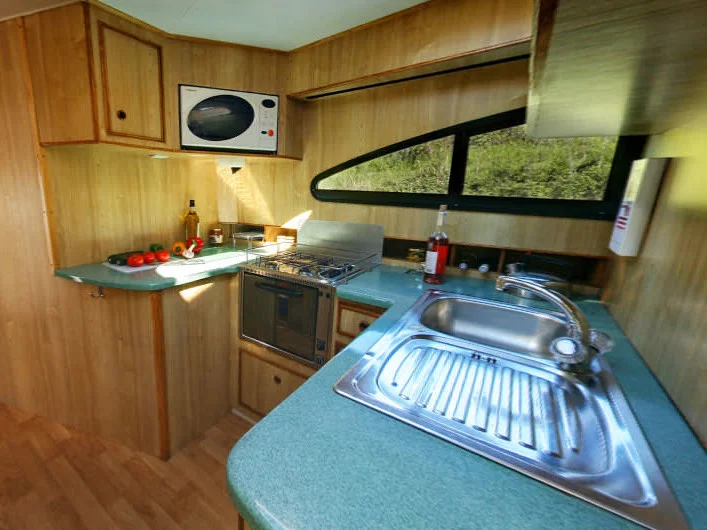 Elegance (Elegance - Comfort 31)  - 2