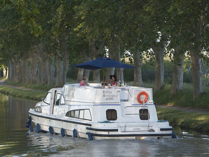 Photo #1 - Royal Mystique A (Royal Mystique A - Comfort Plus 14) en Chertsey - 62876