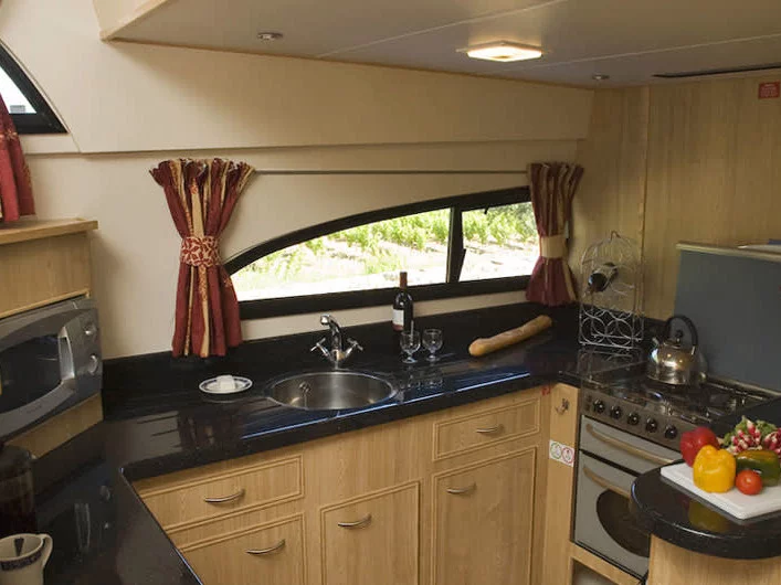 Royal Mystique A (Royal Mystique A - Comfort Plus 14)  - 4