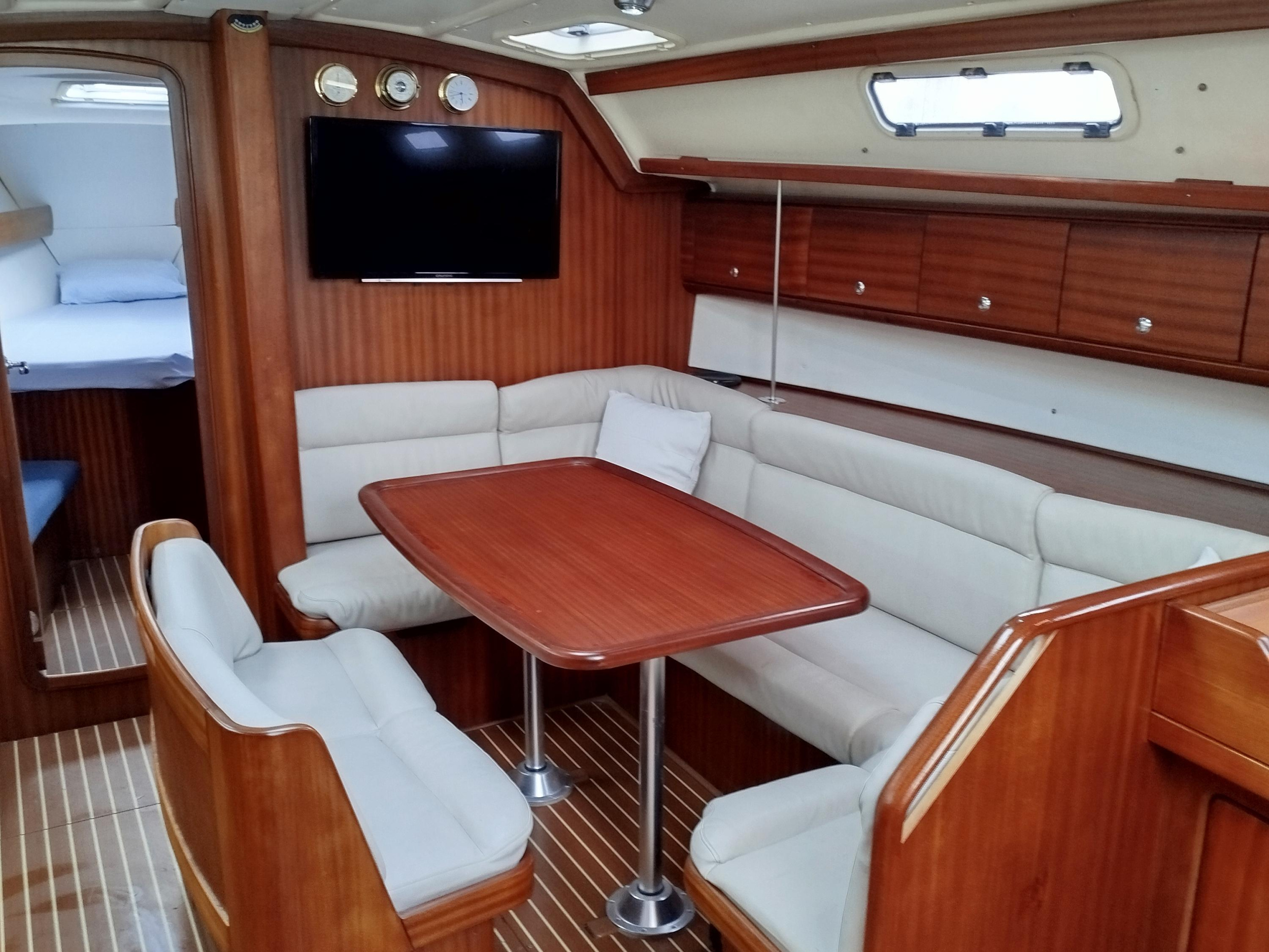 Bavaria 40 — photo 11
