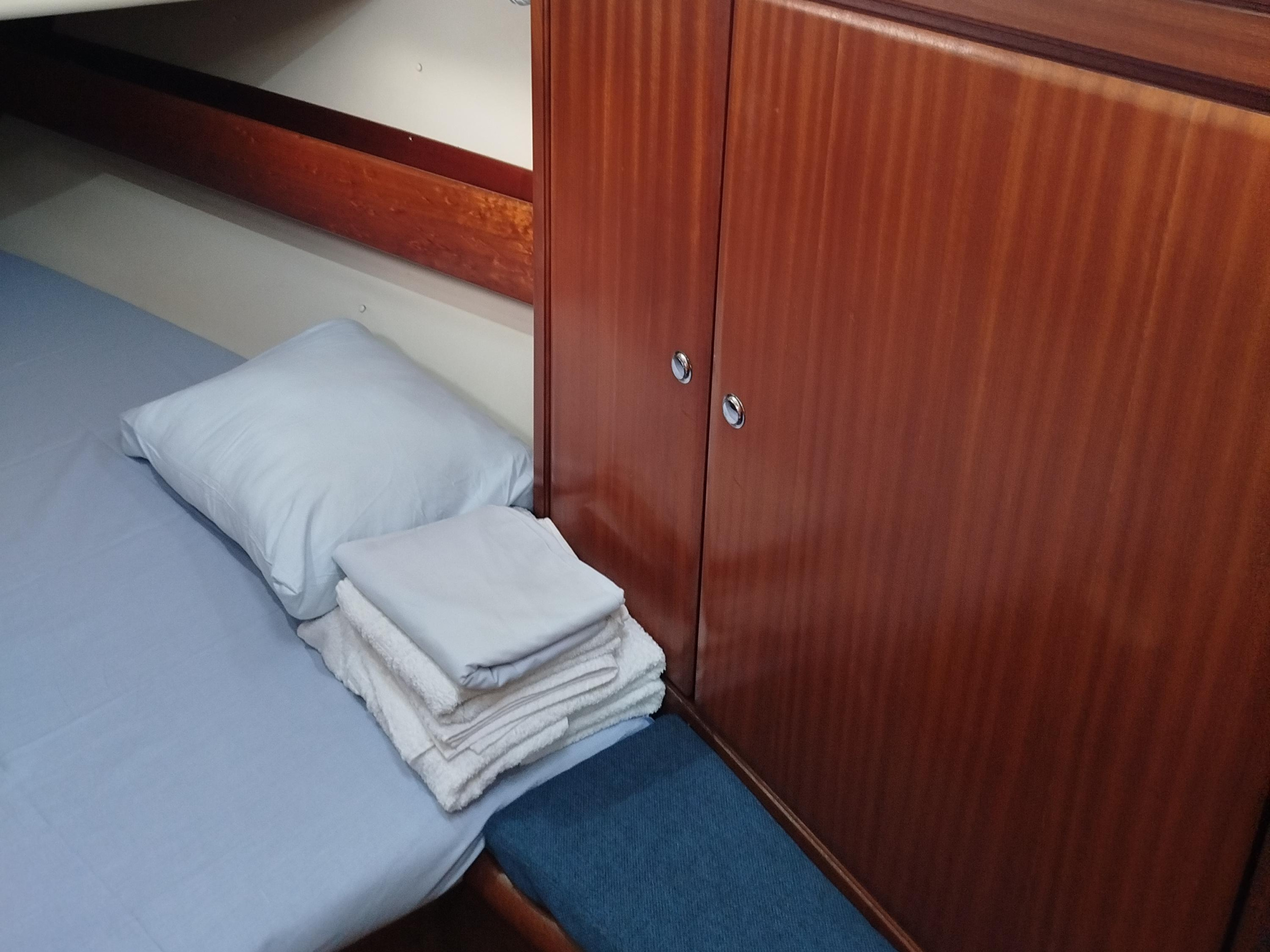 Bavaria 40 — photo 5