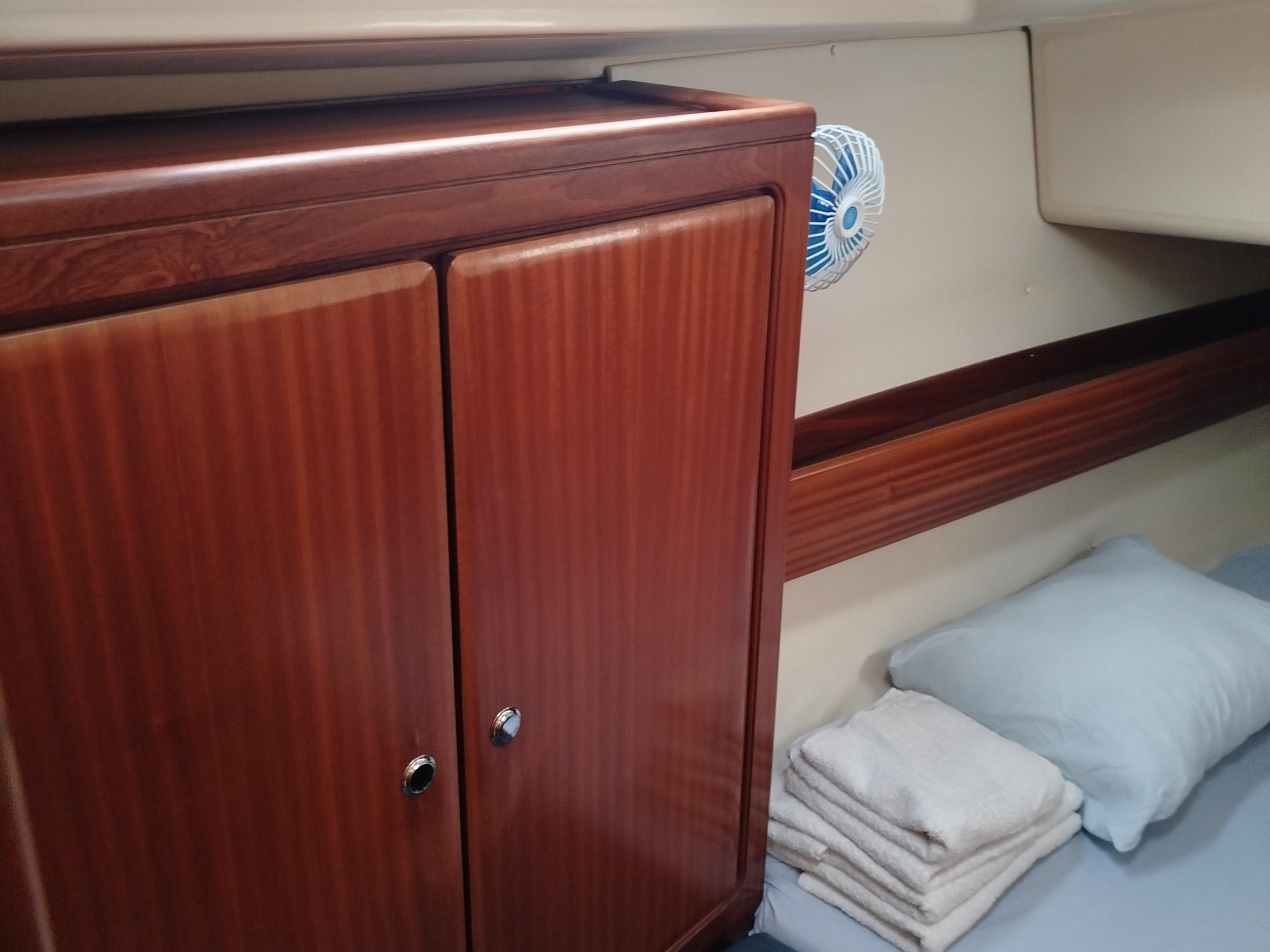 Bavaria 40 — photo 16