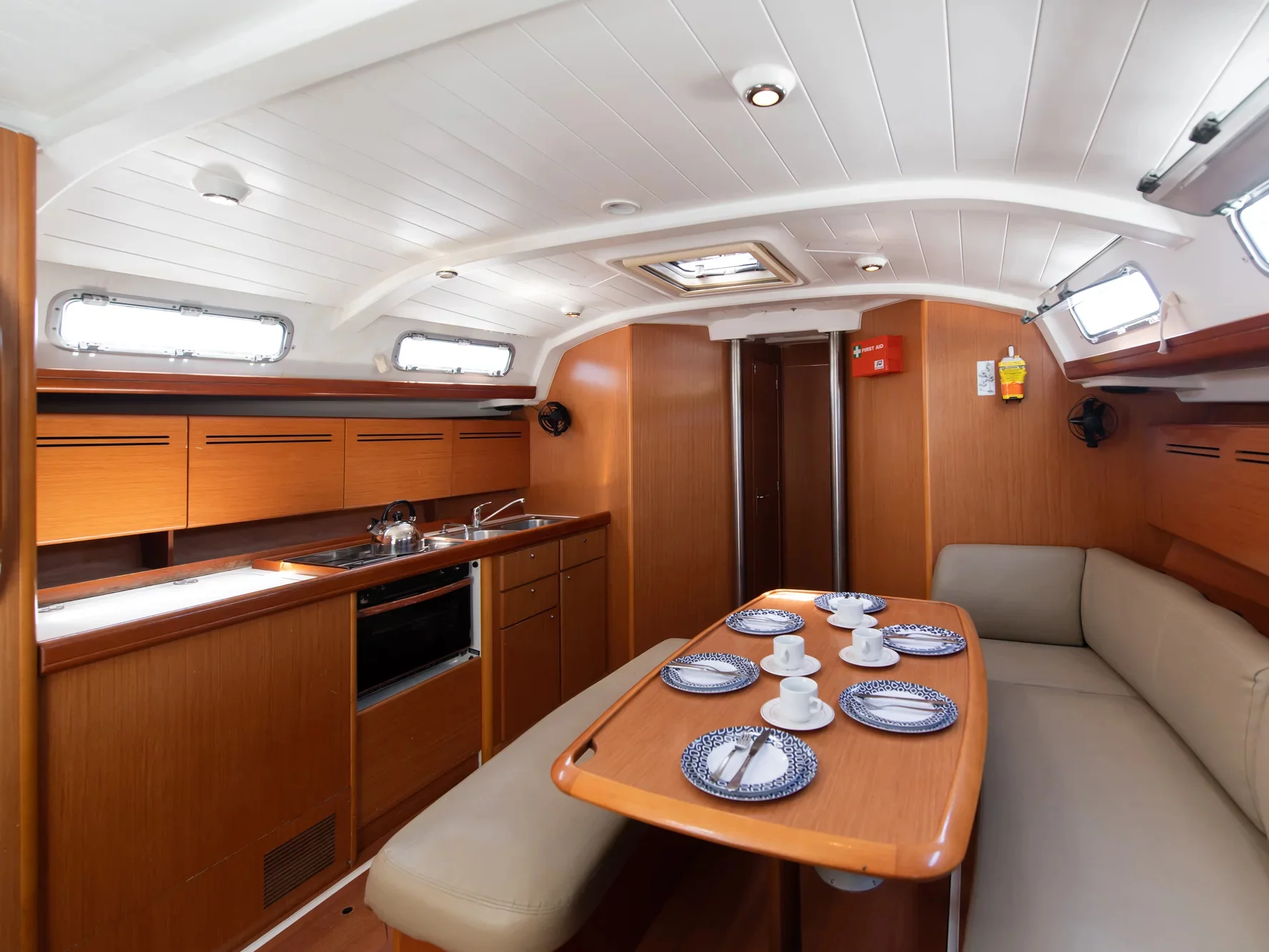 Beneteau Cyclades 43.4 (Eloise)  - 14