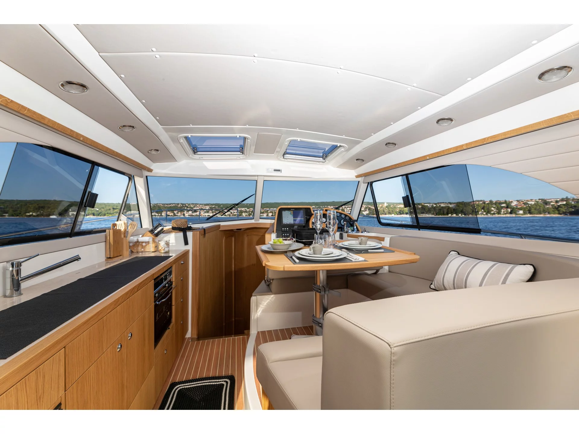 Adriana 36 (Gaja) Interior image - 7