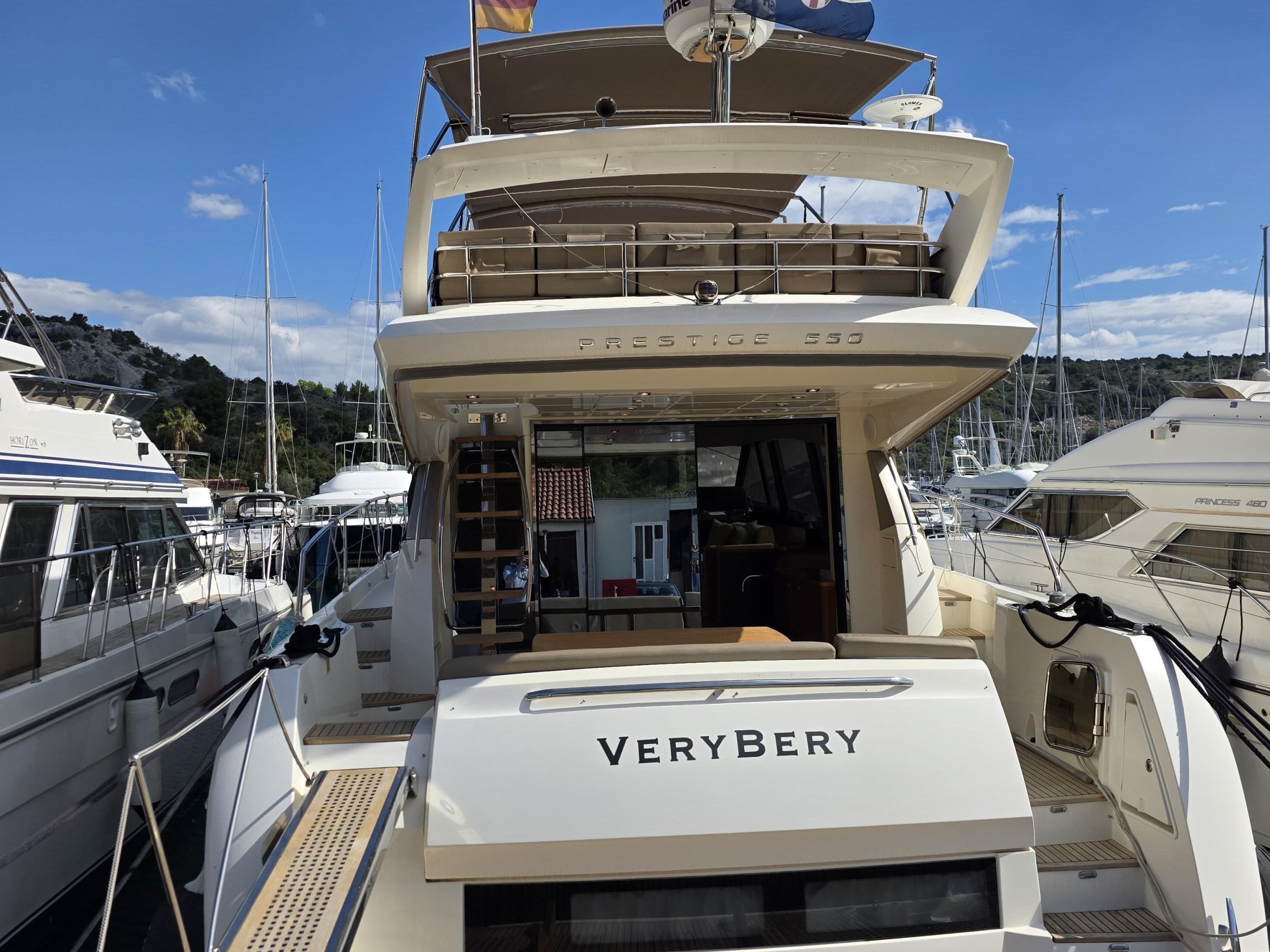 Photo #16 - Prestige 550 Fly (Very Bery) in Primosten - 61326