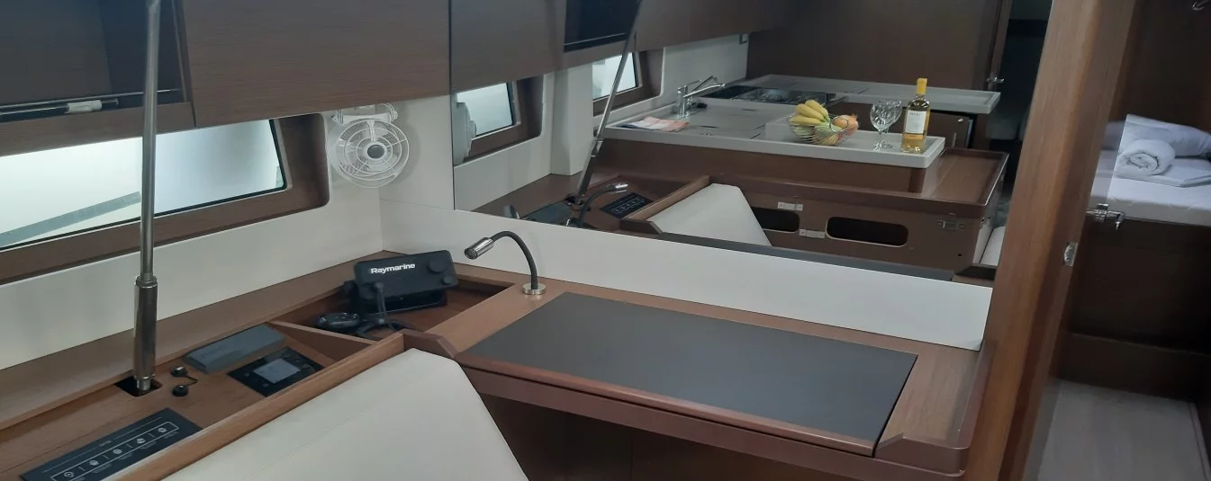 Oceanis 51.1 (GEORGIO GEN.+A.C.)  - 7