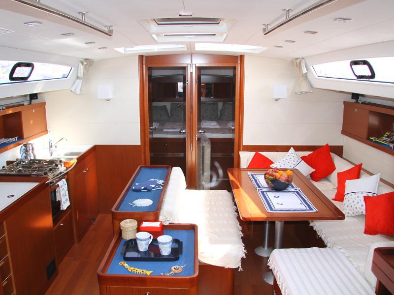Interior image - 1