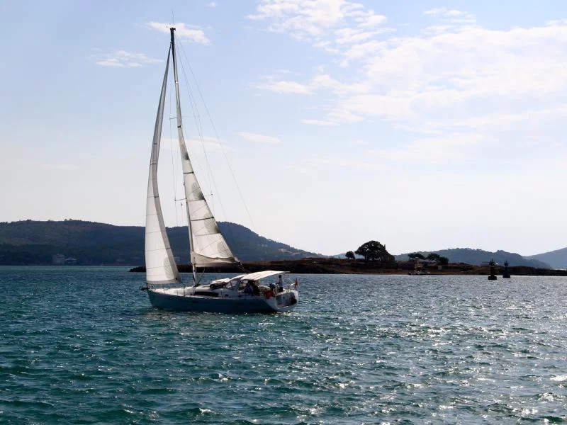 Beneteau Oceanis 50 (RHEA) Images - 2