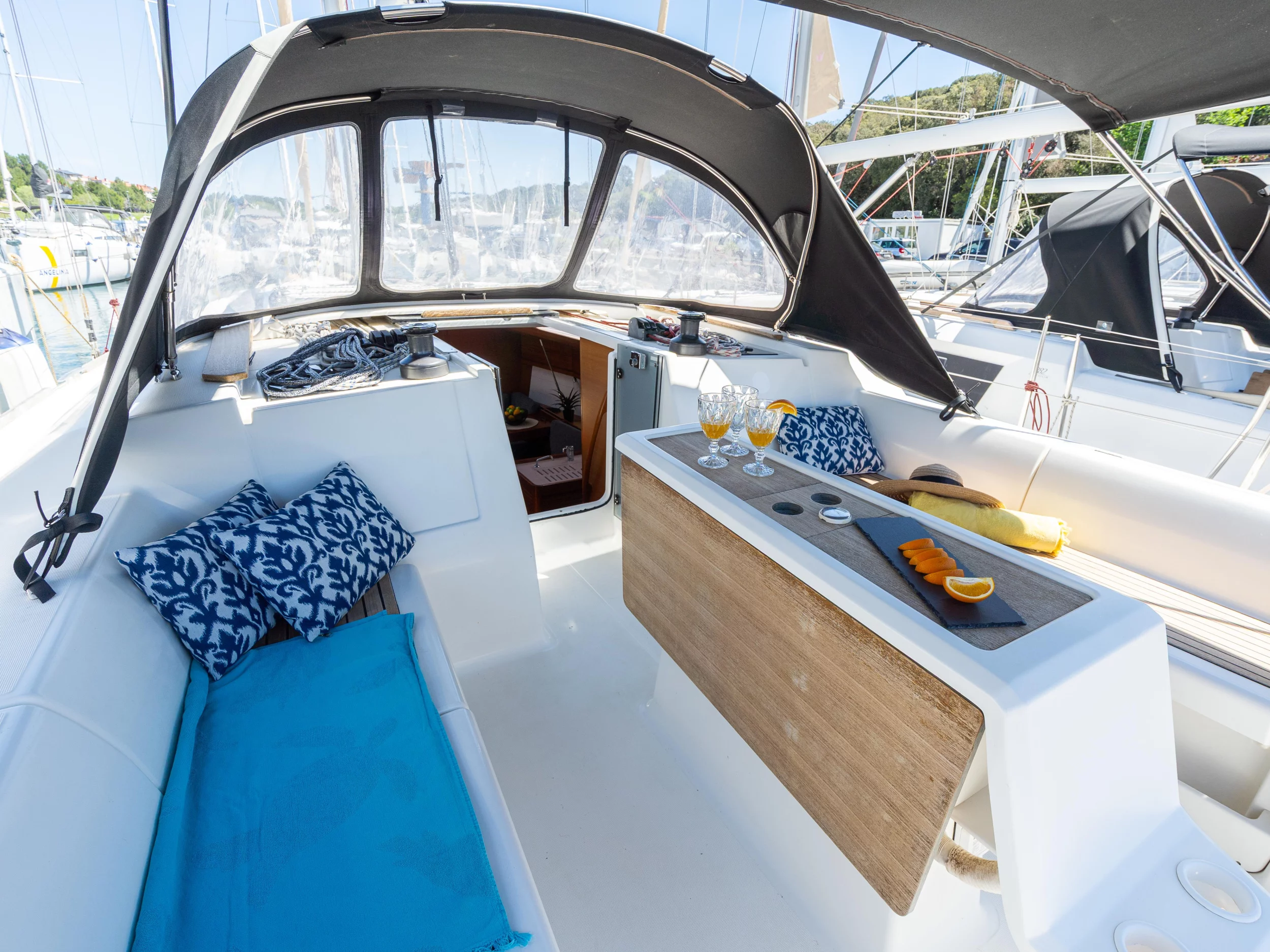Dufour 412 Grand Large (Apus)  - 17